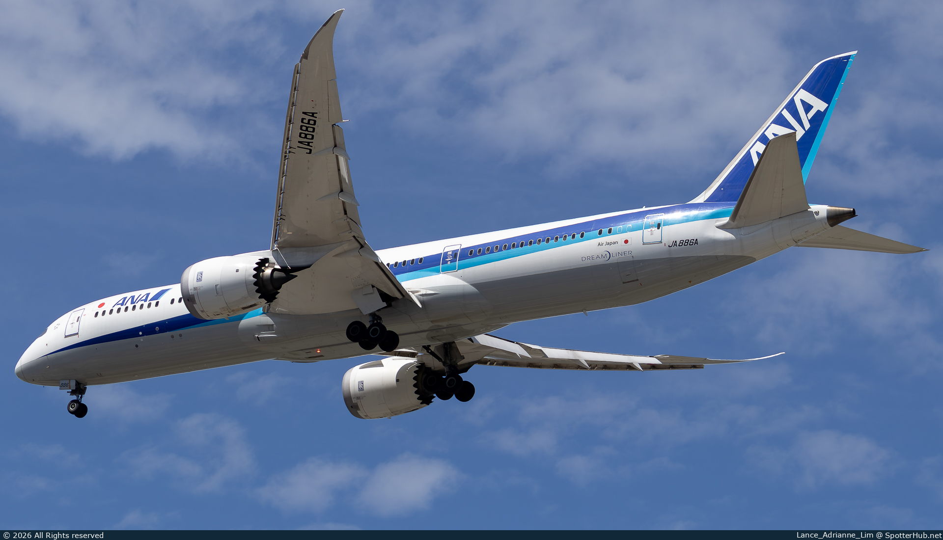 Photo of JA886A - Boeing 787-9 Dreamliner operated by ANA All Nippon Airways (opb Air Japan)