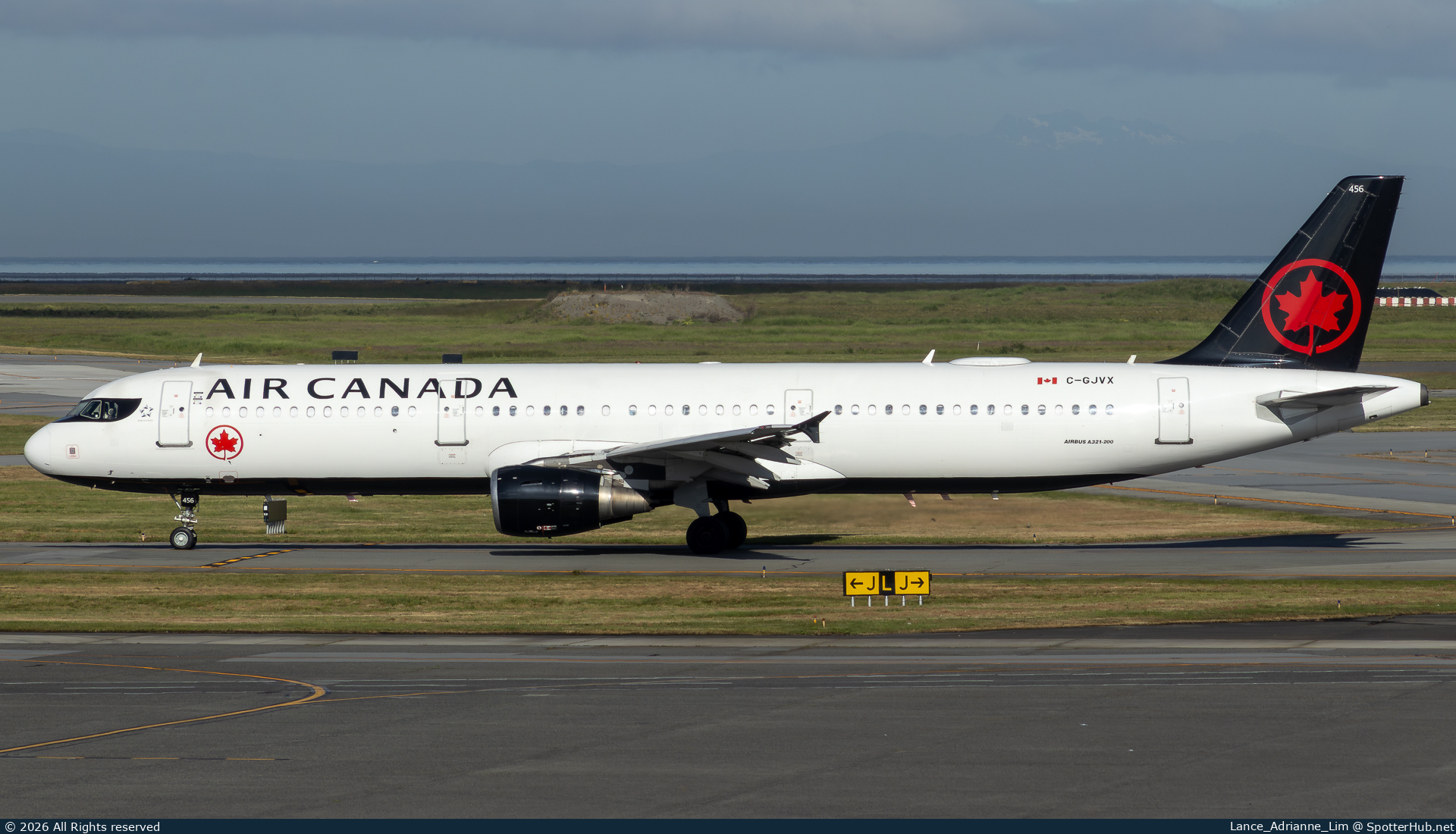 Photo of C-GJVX - Airbus A321-211 operated by Air Canada
