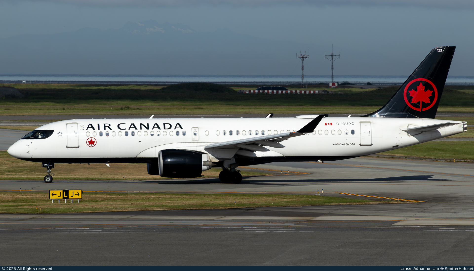 Photo of C-GUPG - Airbus A220-300 operated by Air Canada