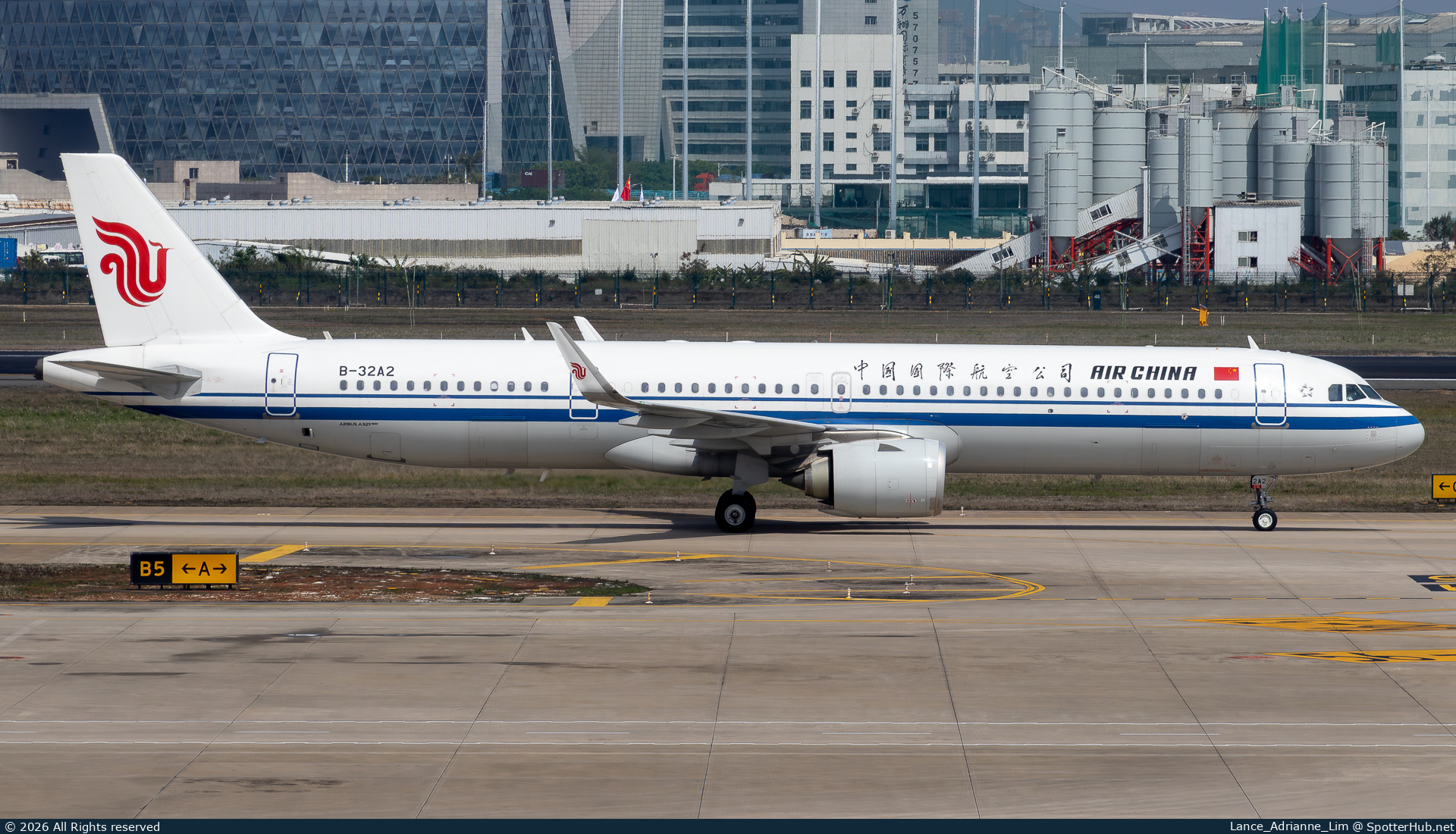 Photo of B-32A2 - Airbus A321-251NX operated by Air China