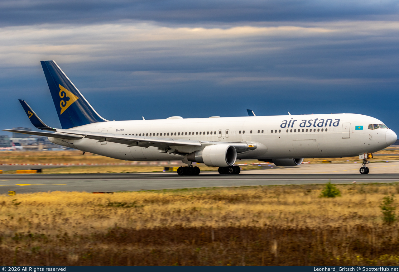 Photo of EI-KEC - Boeing 767-3KY(ER) operated by Air Astana
