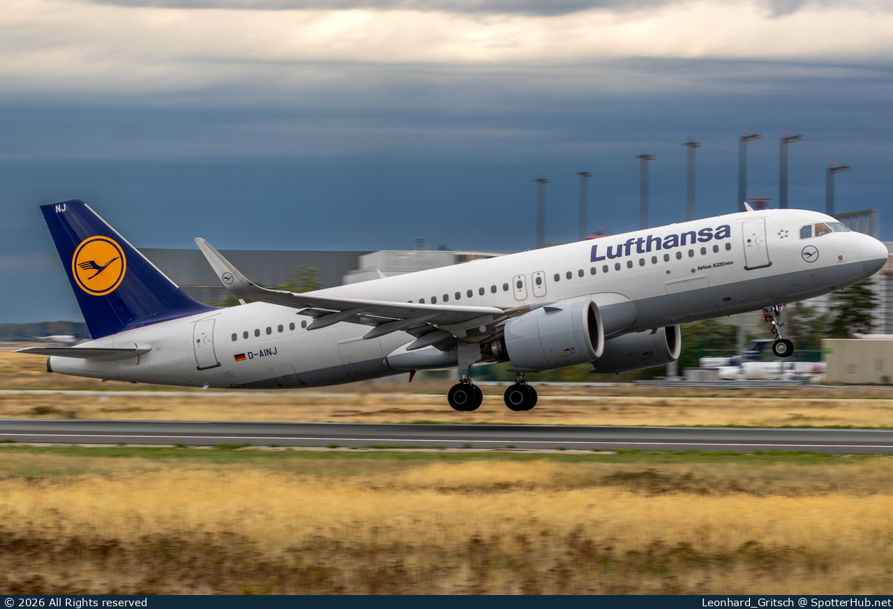 Photo of D-AINJ - Airbus A320-271N operated by Lufthansa