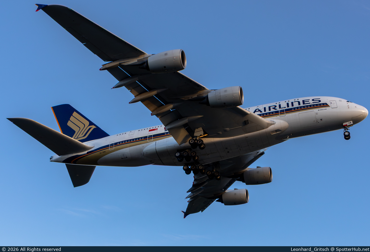 Photo of 9V-SKW - Airbus A380-841 operated by Singapore Airlines