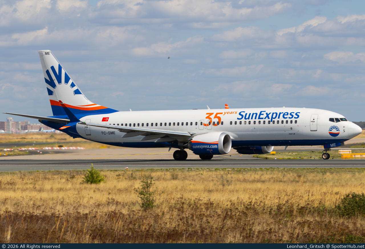 Photo of TC-SME - Boeing 737 MAX 8 operated by SunExpress