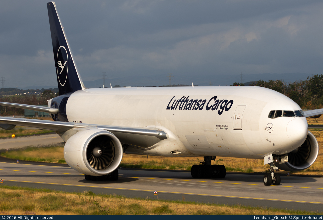 Photo of D-ALFK - Boeing 777-FBT operated by Lufthansa Cargo