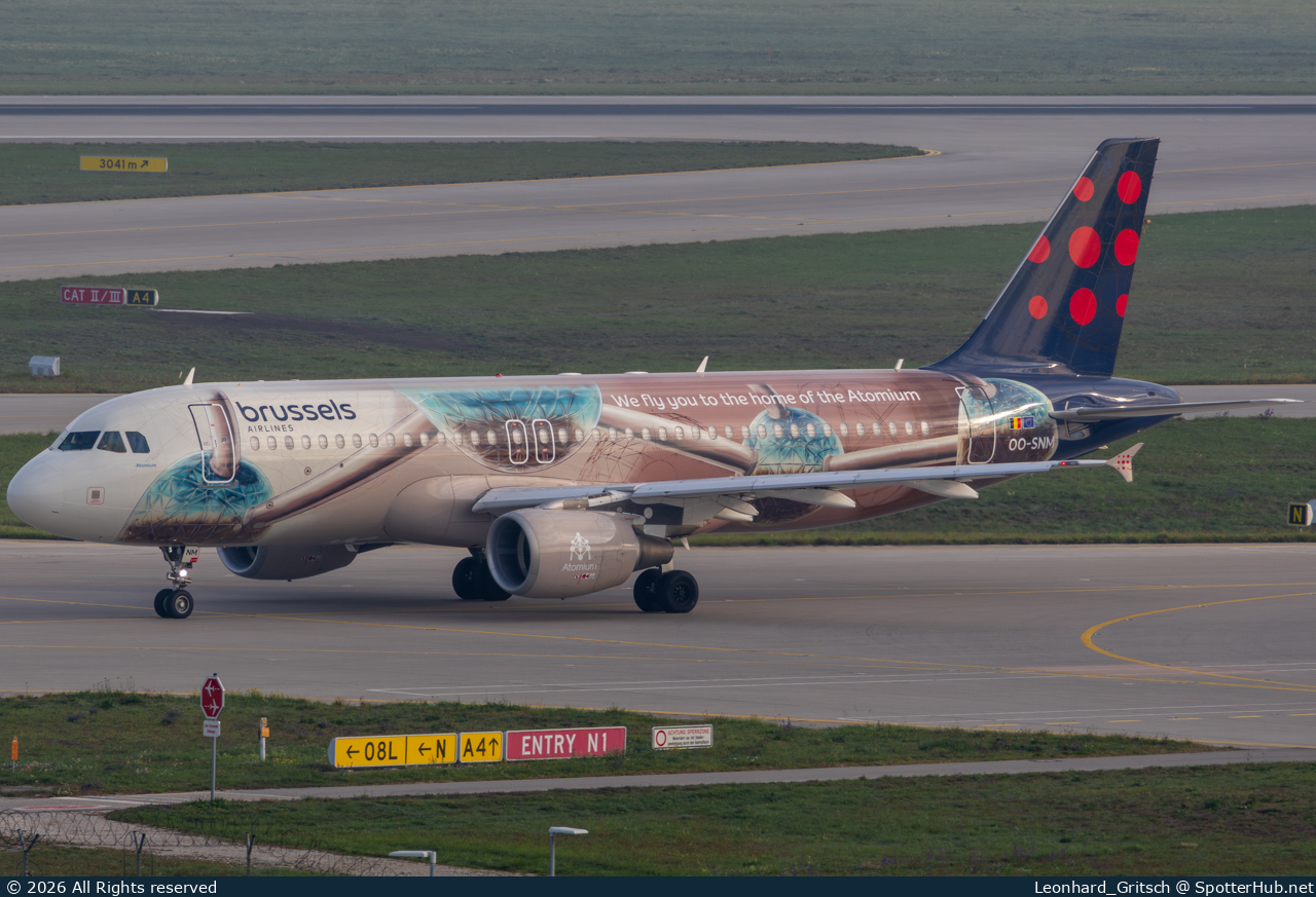 Photo of OO-SNM - Airbus A320-214 operated by Brussels Airlines