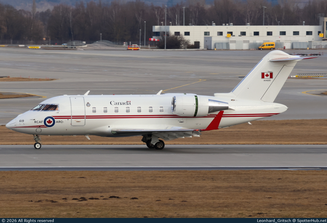 Photo of 144619 - Bombardier CC-144D Challenger operated by Royal Canadian Air Force