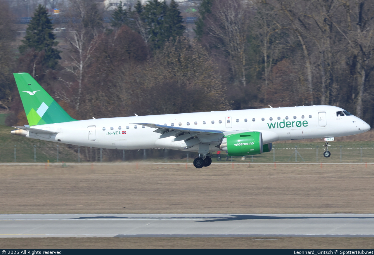 Photo of LN-WEA - Embraer ERJ-190-E2 operated by Widerøe