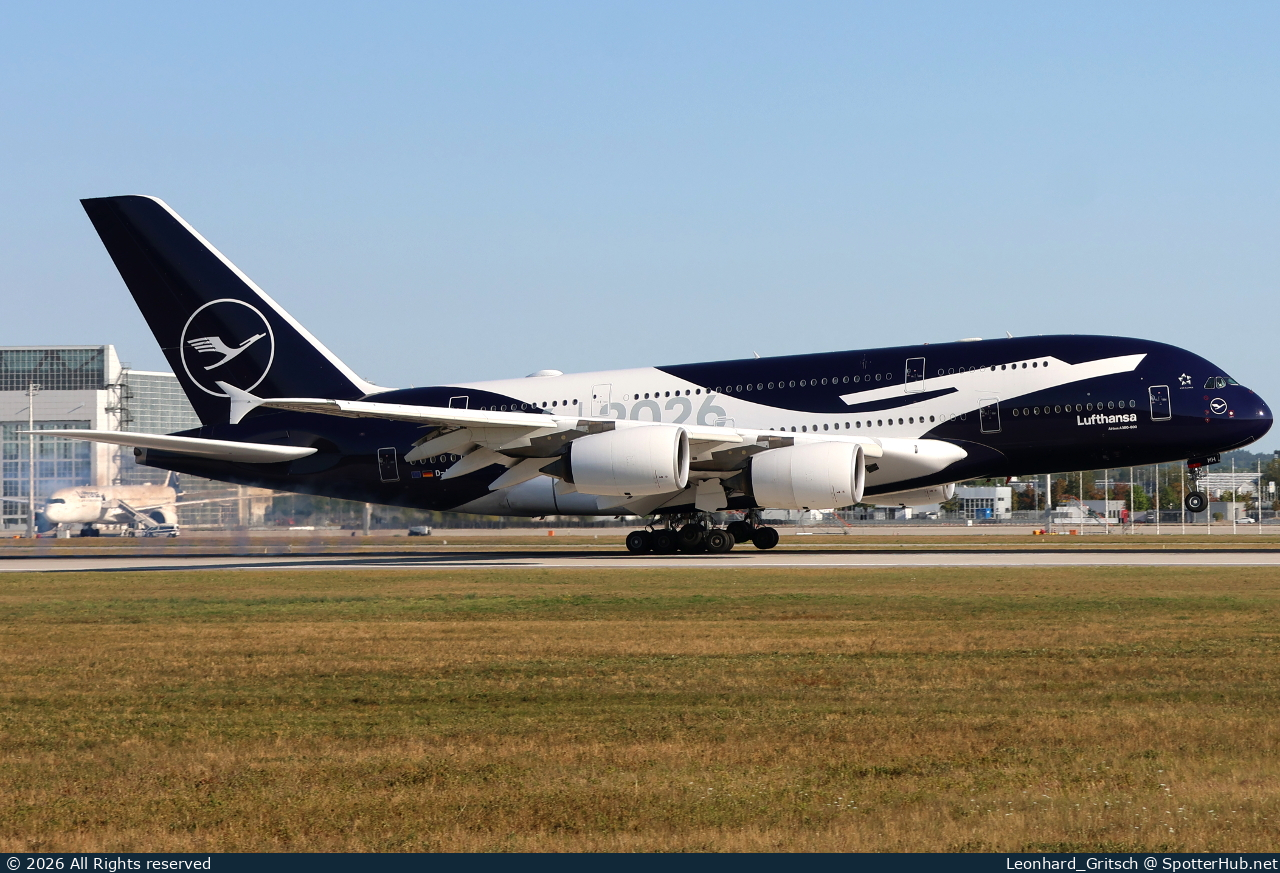 Photo of D-AIMH - Airbus A380-841 operated by Lufthansa