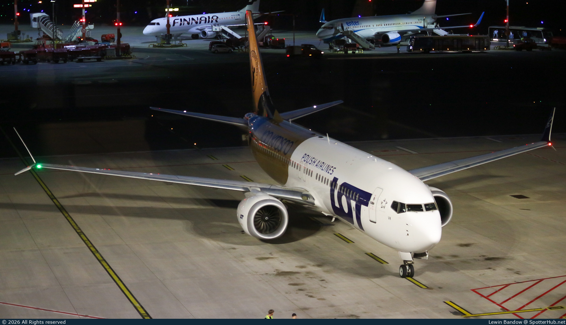 Photo of SP-LVK - Boeing 737 MAX 8 operated by LOT Polish Airlines