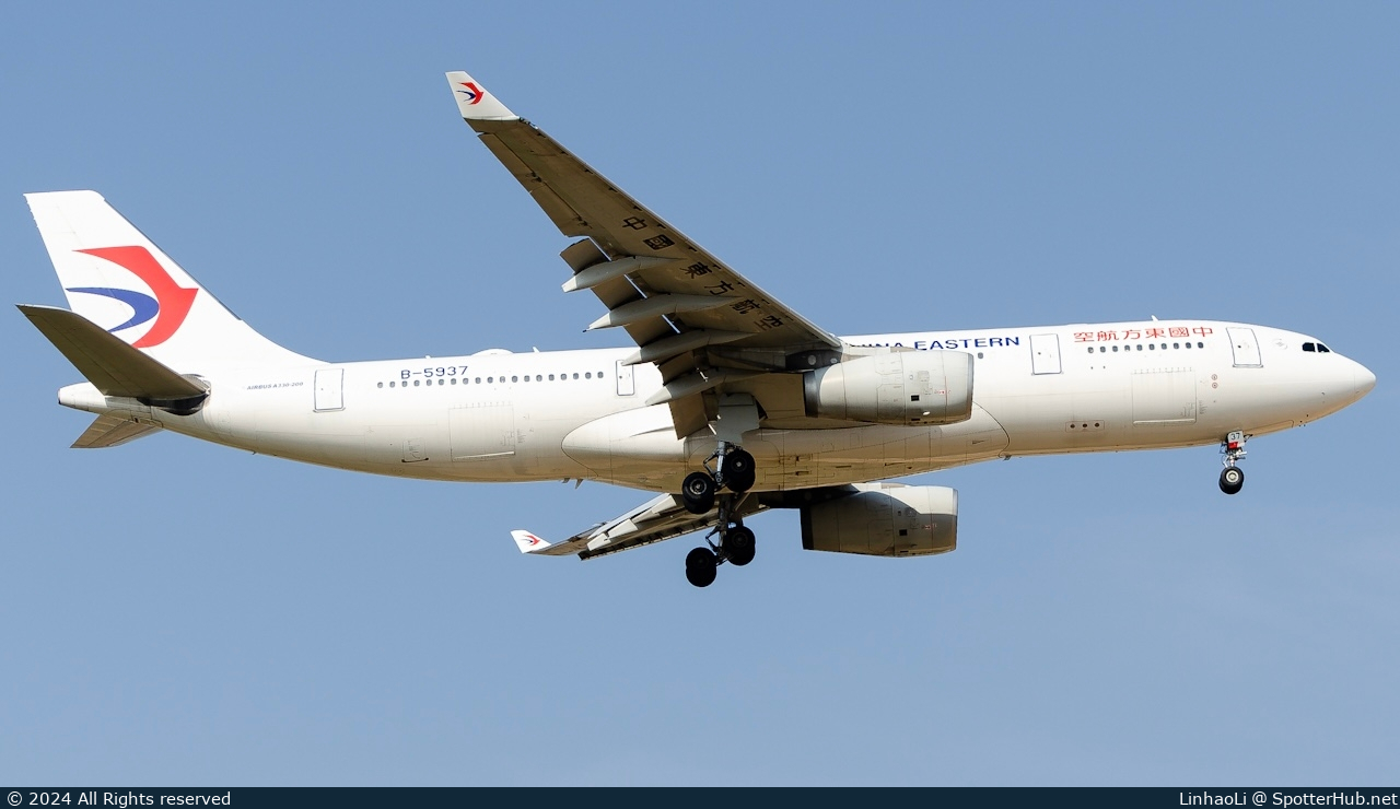 Photo of B-5937 - Airbus A330-243 operated by China Eastern Airlines