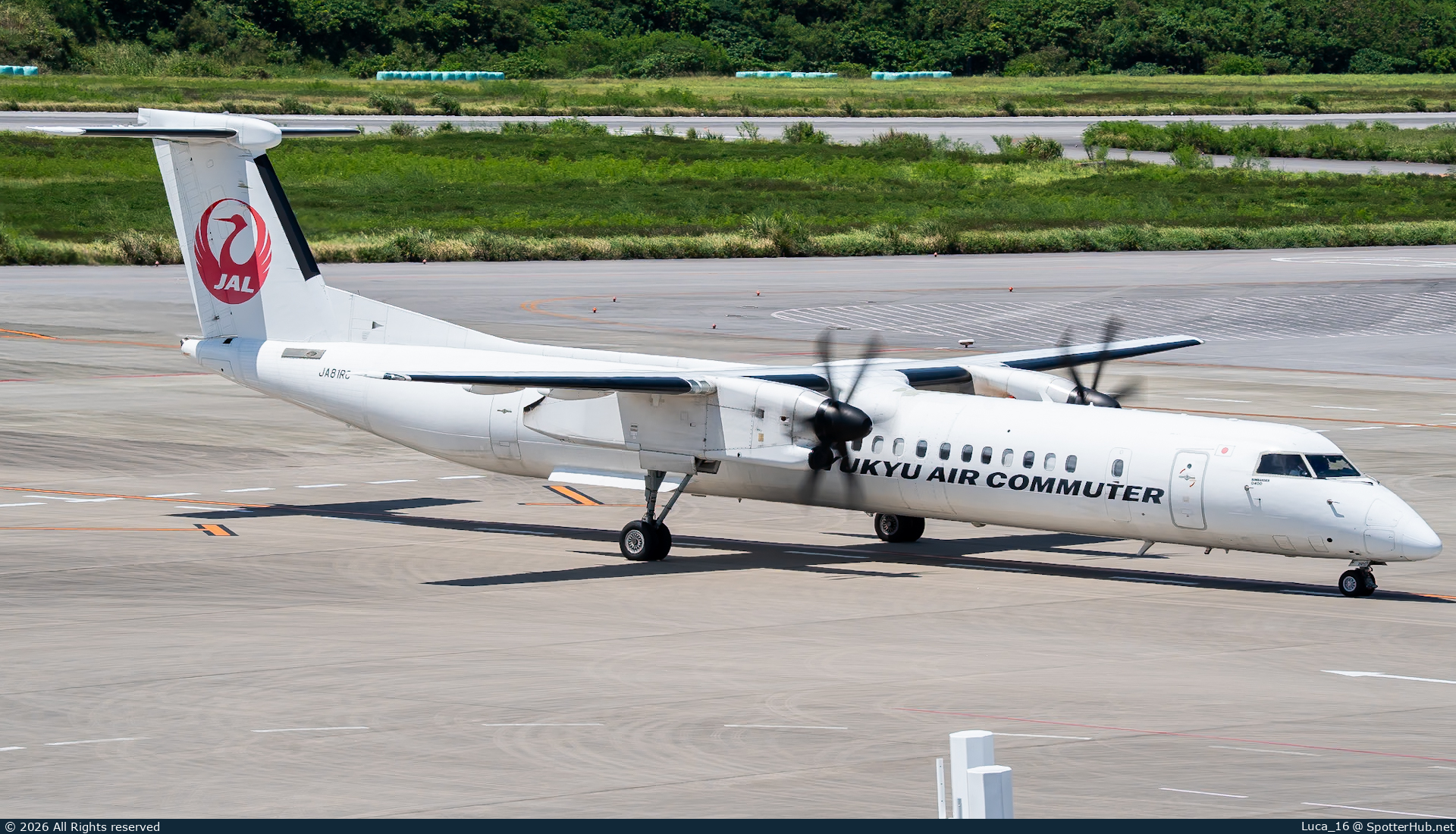 Photo of JA81RC - Bombardier DHC-8-402 Dash 8 Q400 Combi operated by Ryukyu Air Commuter