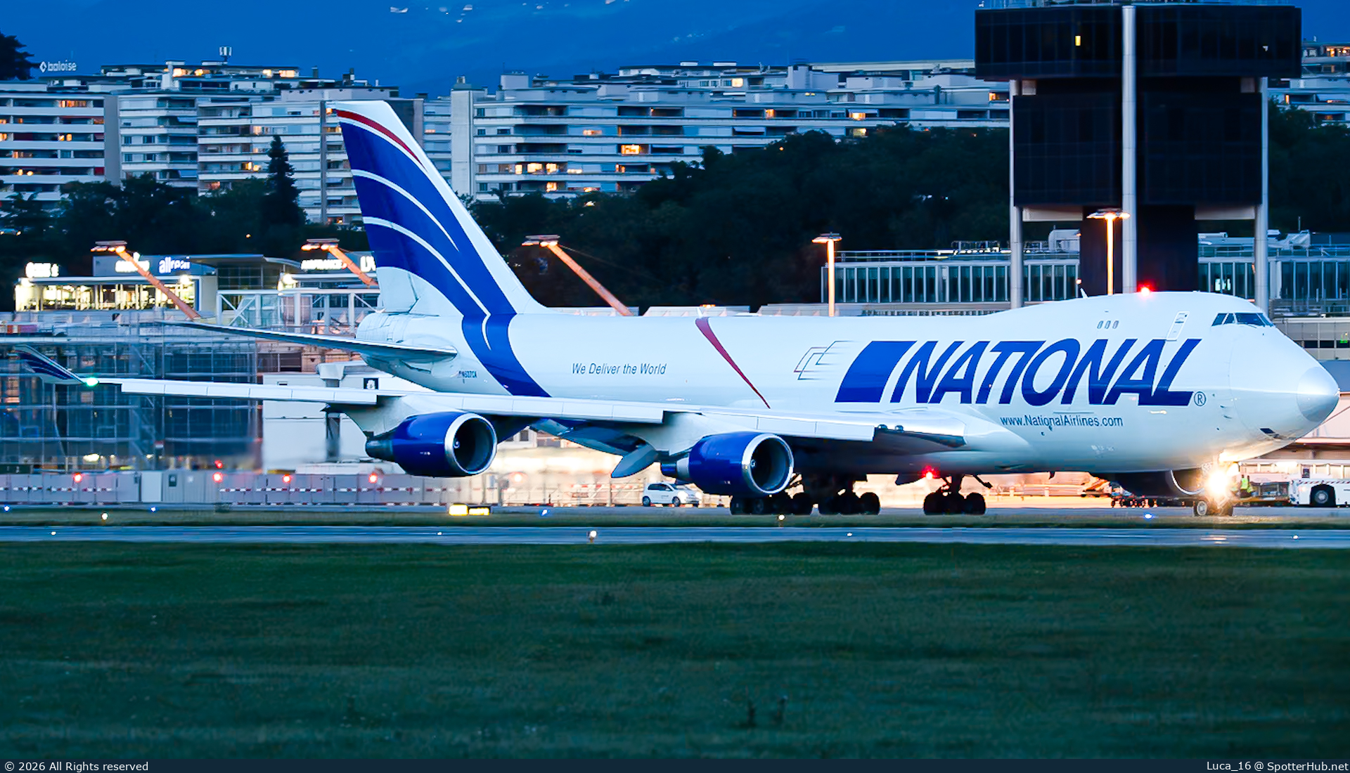 Photo of N537CA - Boeing 747-446F operated by National Airlines [2006]