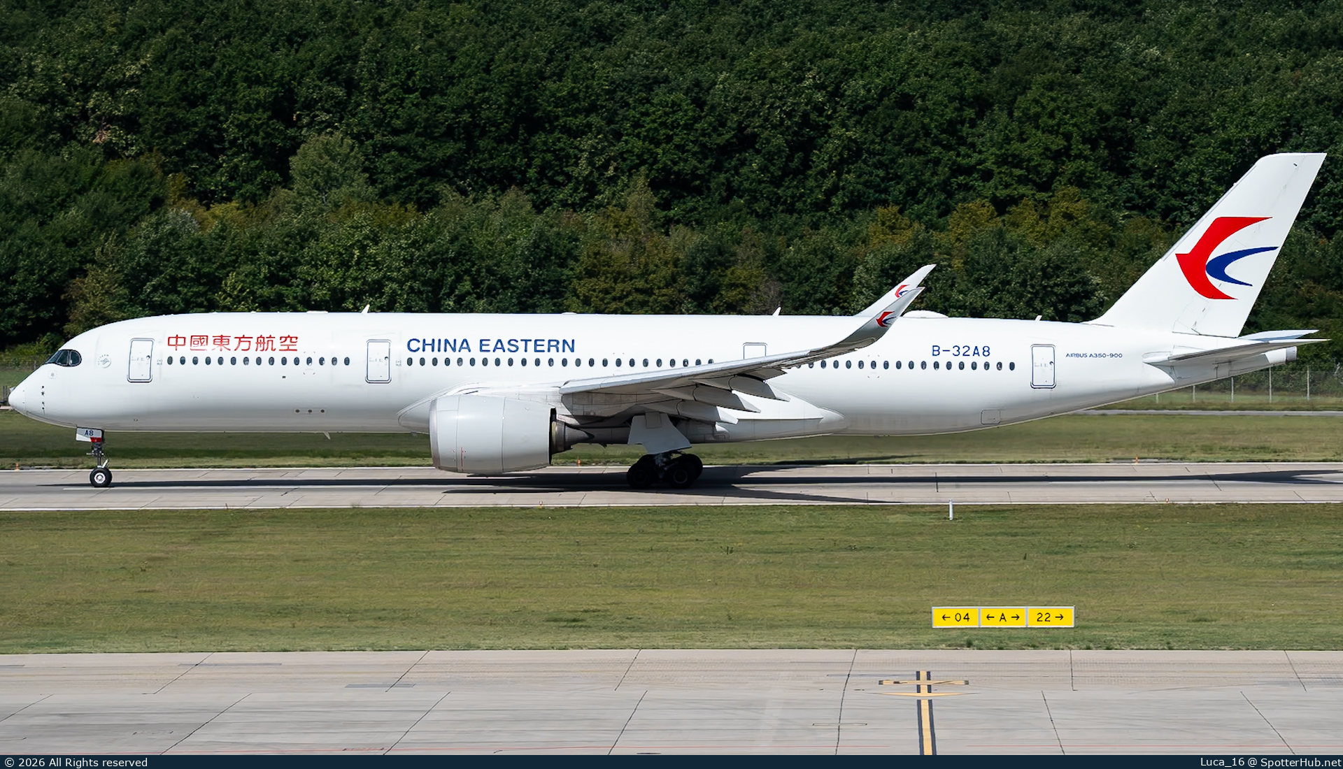 Photo of B-32A8 - Airbus A350-941 operated by China Eastern Airlines