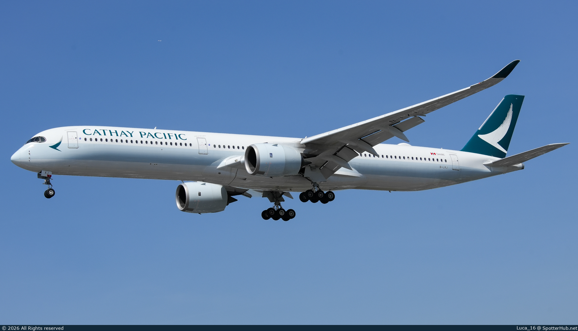 Photo of B-LXJ - Airbus A350-1041 operated by Cathay Pacific Airways