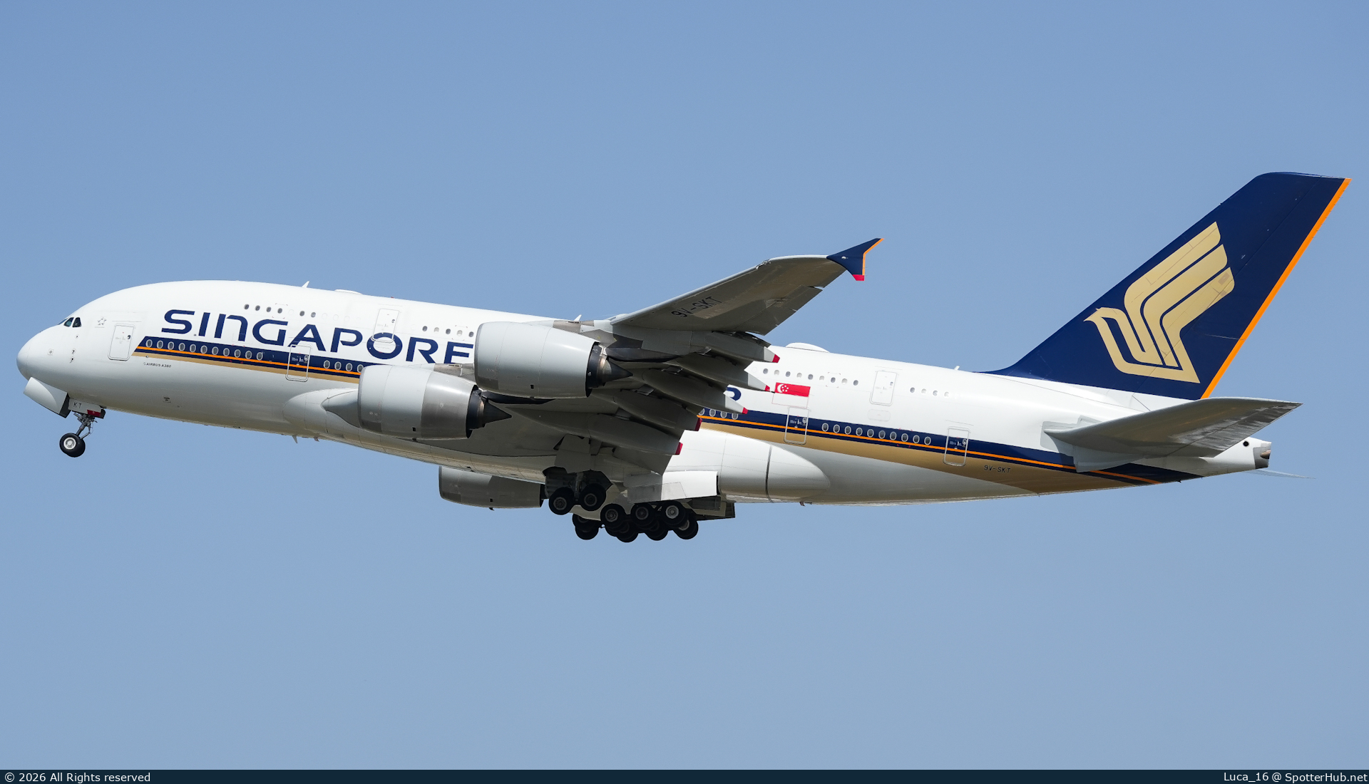 Photo of 9V-SKT - Airbus A380-841 operated by Singapore Airlines