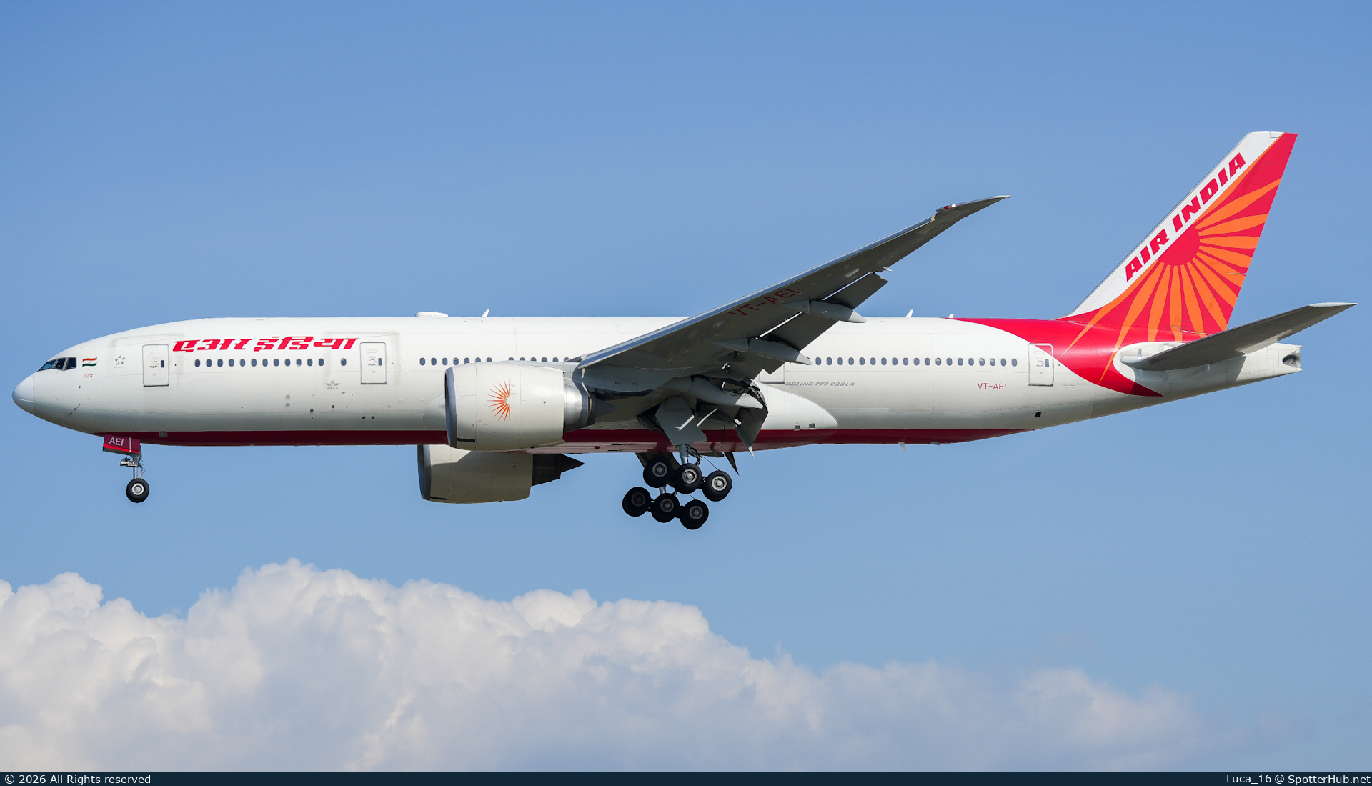 Photo of VT-AEI - Boeing 777-232(LR) operated by Air India