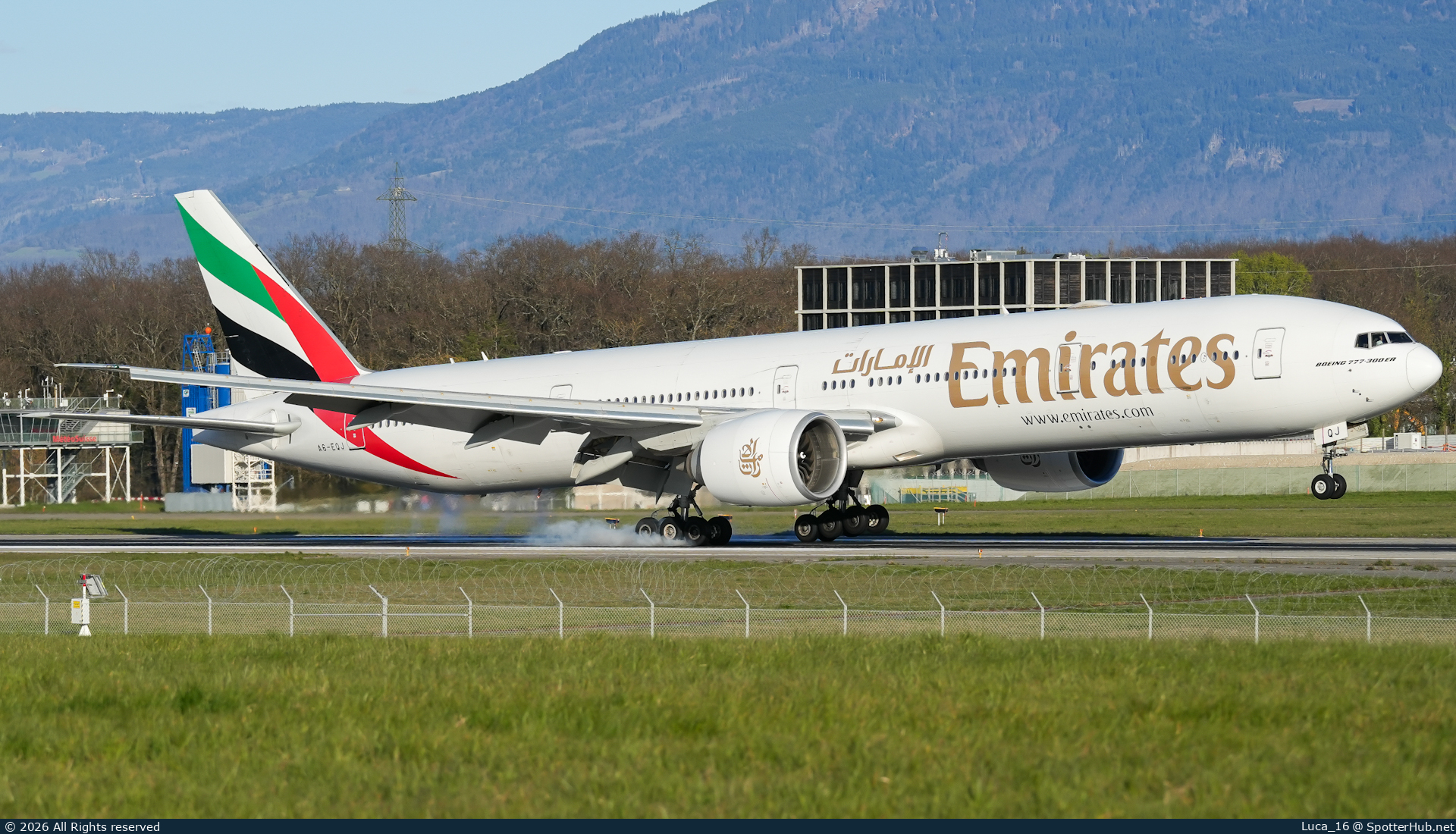 Photo of A6-EQJ - Boeing 777-31H(ER) operated by Emirates