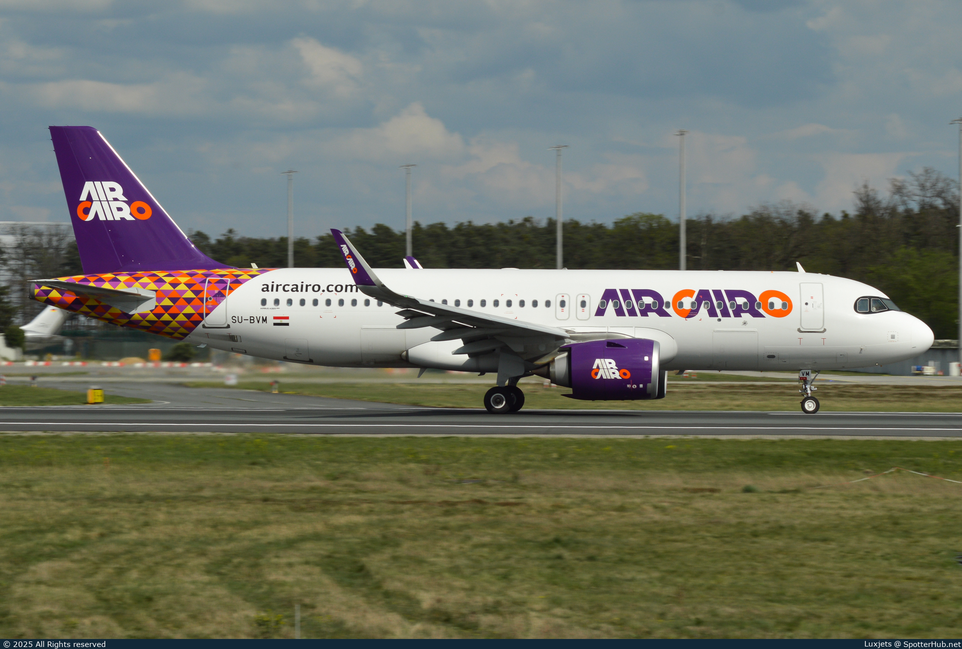Photo of SU-BVM - Airbus A320-251N operated by Air Cairo