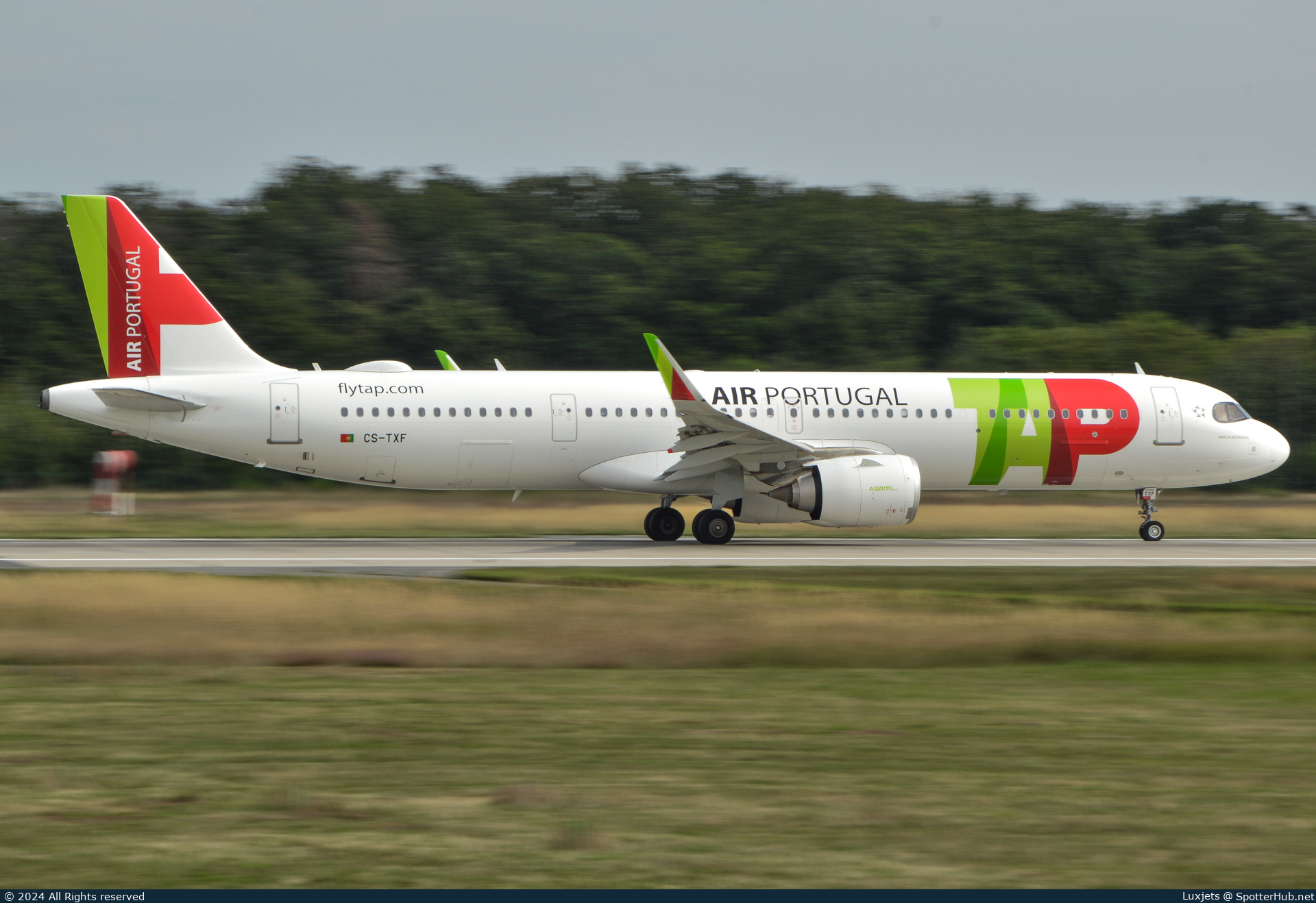 Photo of CS-TXF - Airbus A321-251NX operated by TAP Air Portugal