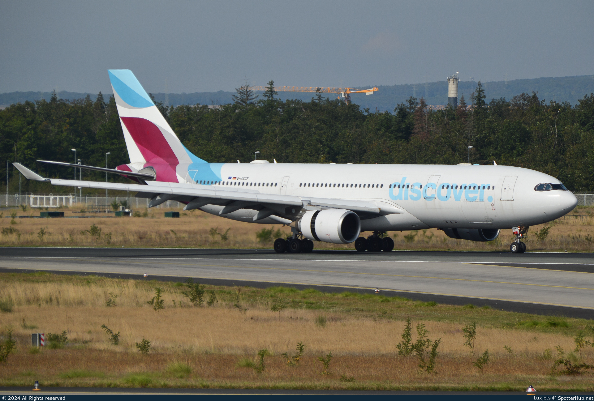 Photo of D-AXGF - Airbus A330-203 operated by Discover Airlines