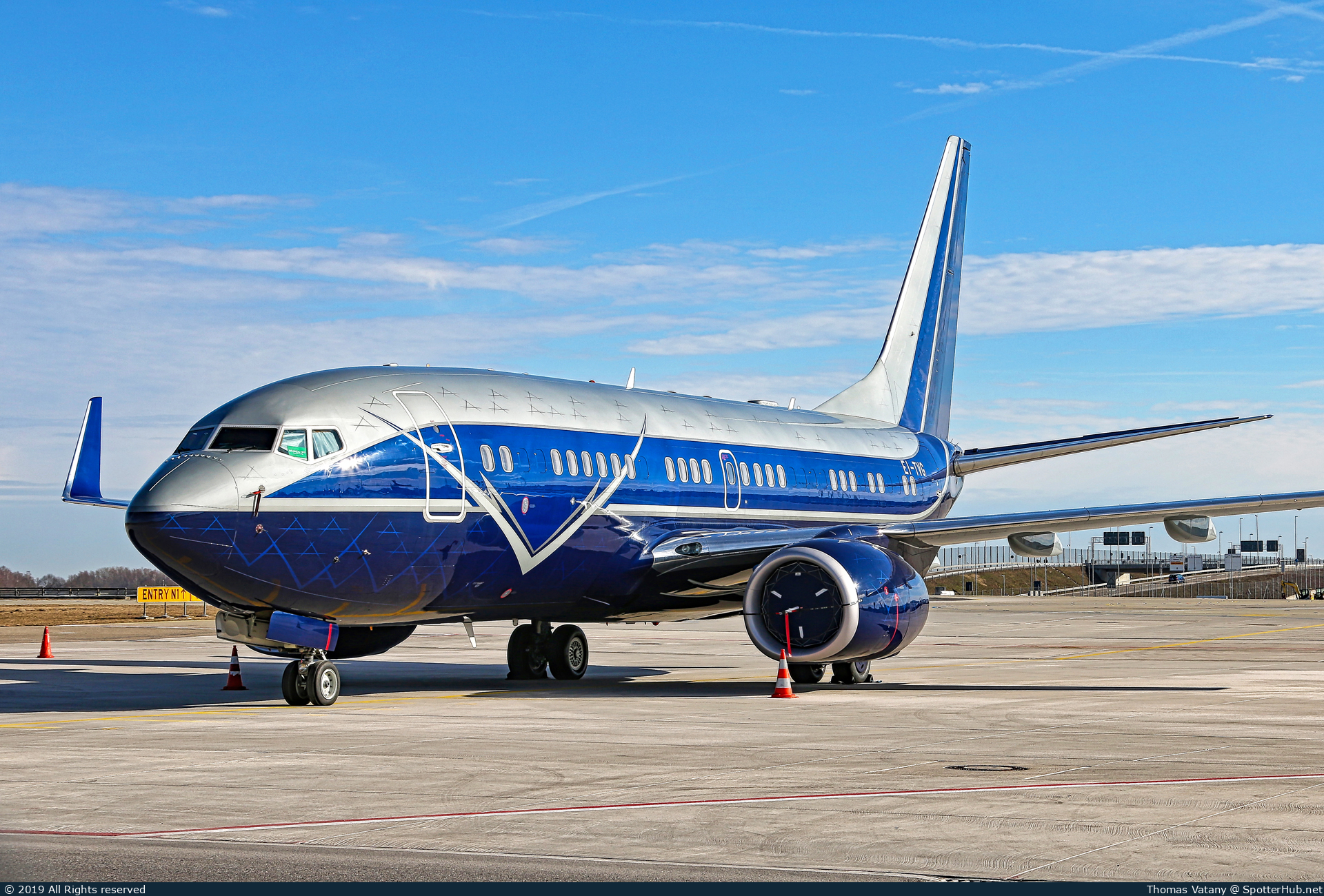 Photo of EI-TVG - Boeing 737-7ZF(BBJ) operated by Charter Jets