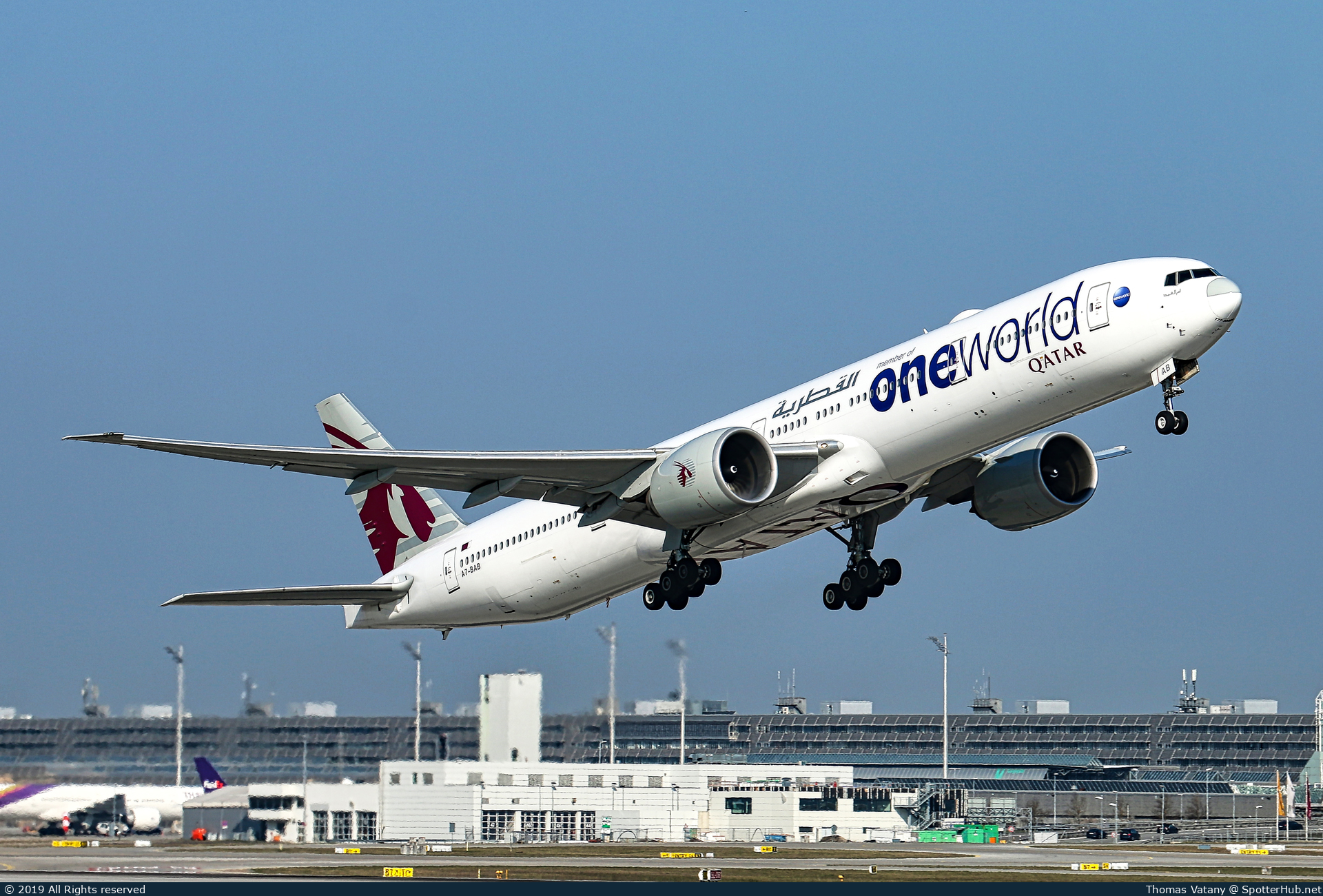 Photo of A7-BAB - Boeing 777-3DZ(ER) operated by Qatar Airways