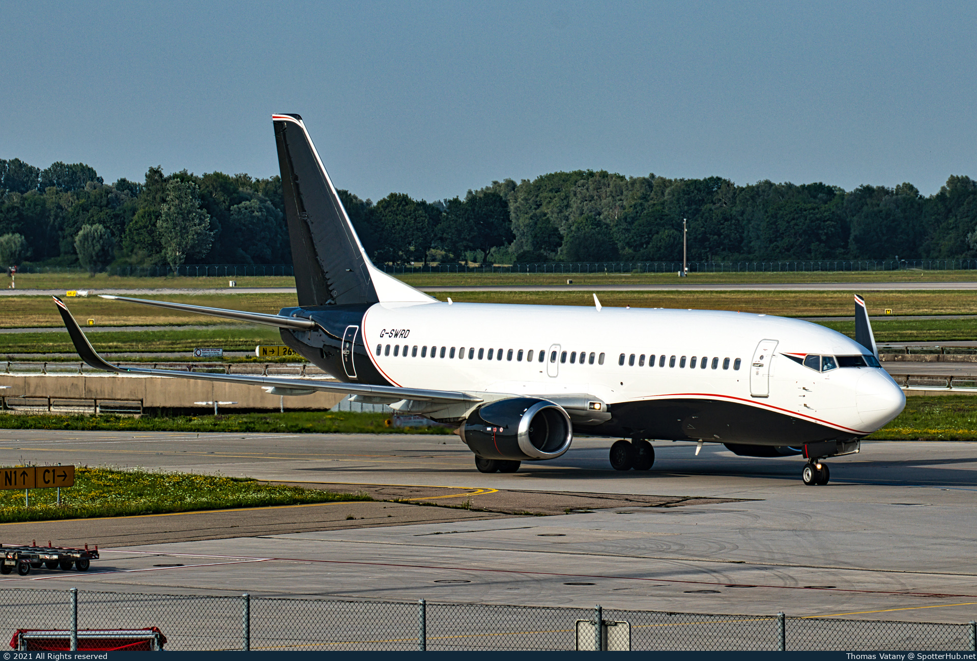 Photo of G-SWRD - Boeing 737-3L9 operated by 2Excel Aviation
