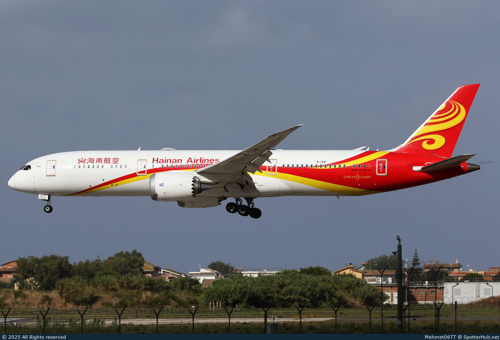 Photo of B-1341 - Boeing 787-9 Dreamliner operated by Hainan Airlines