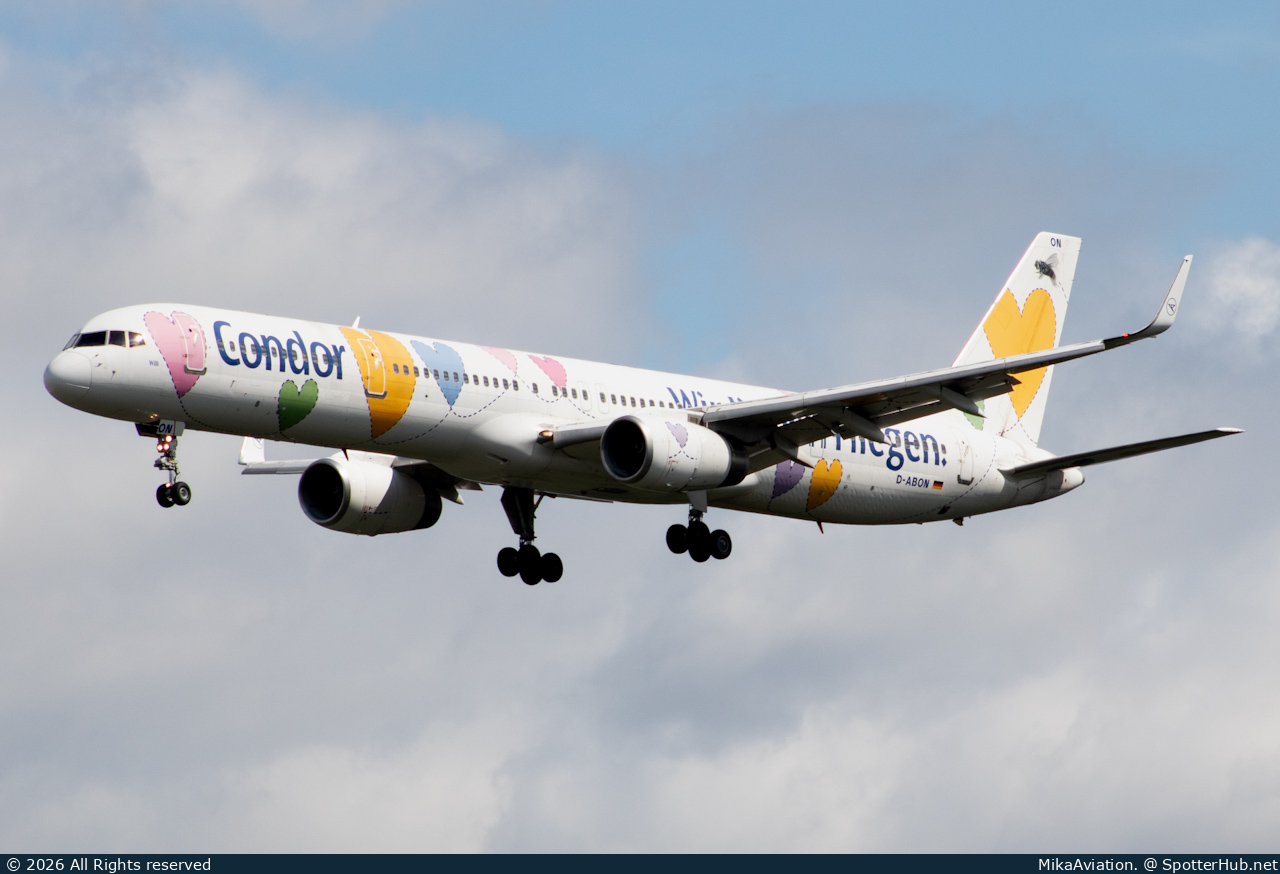 Photo of D-ABON - Boeing 757-330 operated by Condor