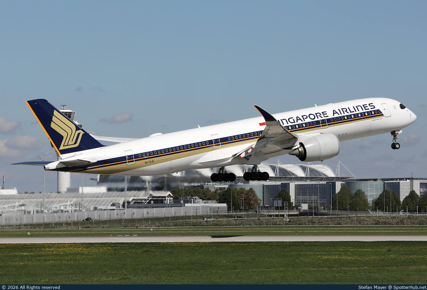Photo of 9V-SJD - Airbus A350-941 operated by Singapore Airlines