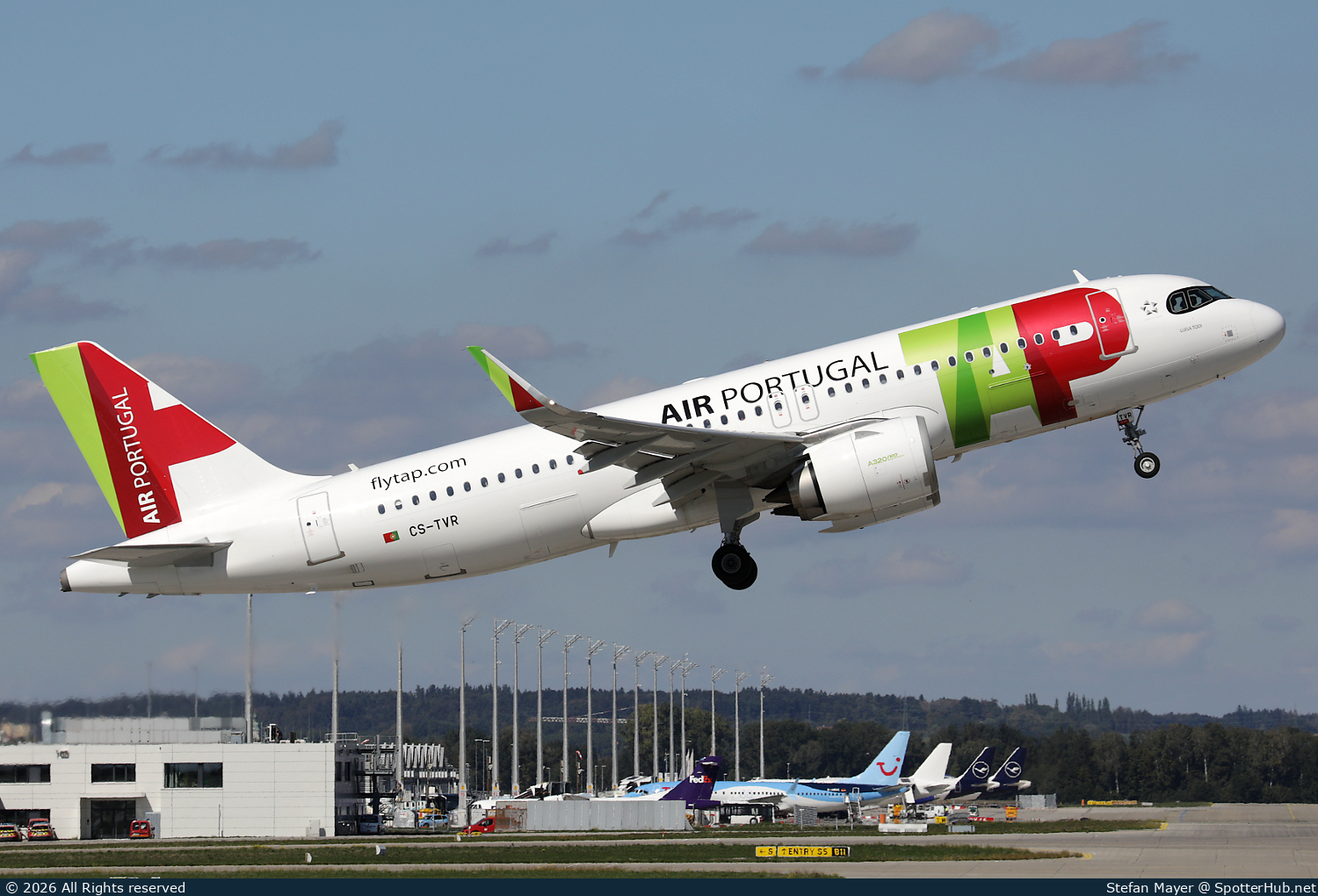Photo of CS-TVR - Airbus A320-251N operated by TAP Air Portugal