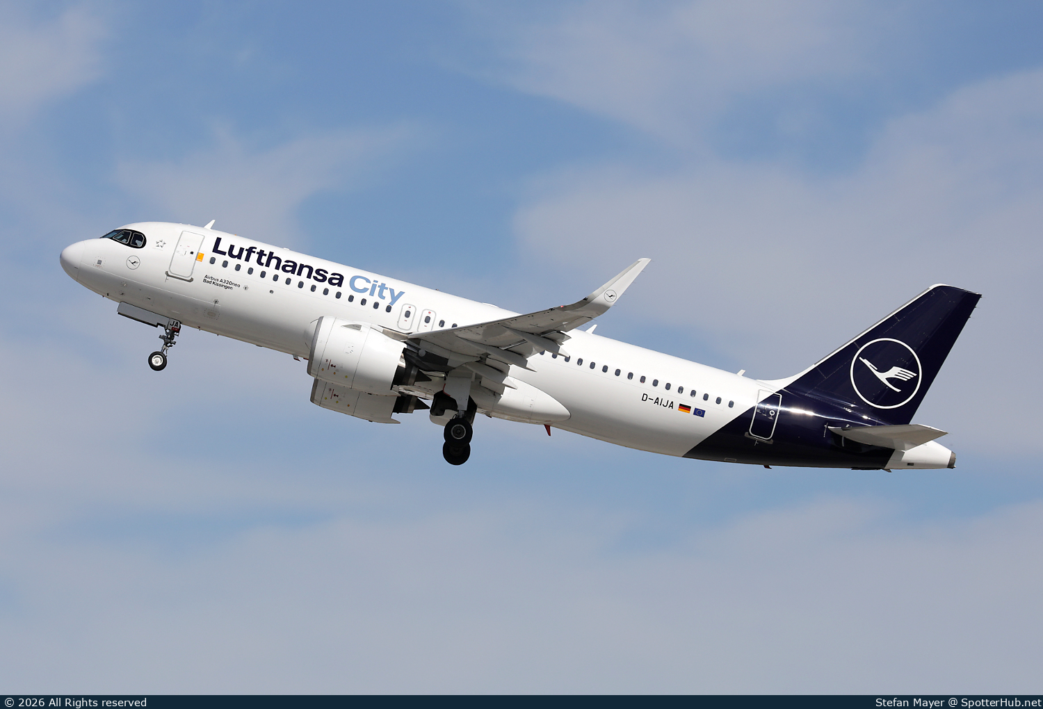 Photo of D-AIJA - Airbus A320-271N operated by Lufthansa City Airlines