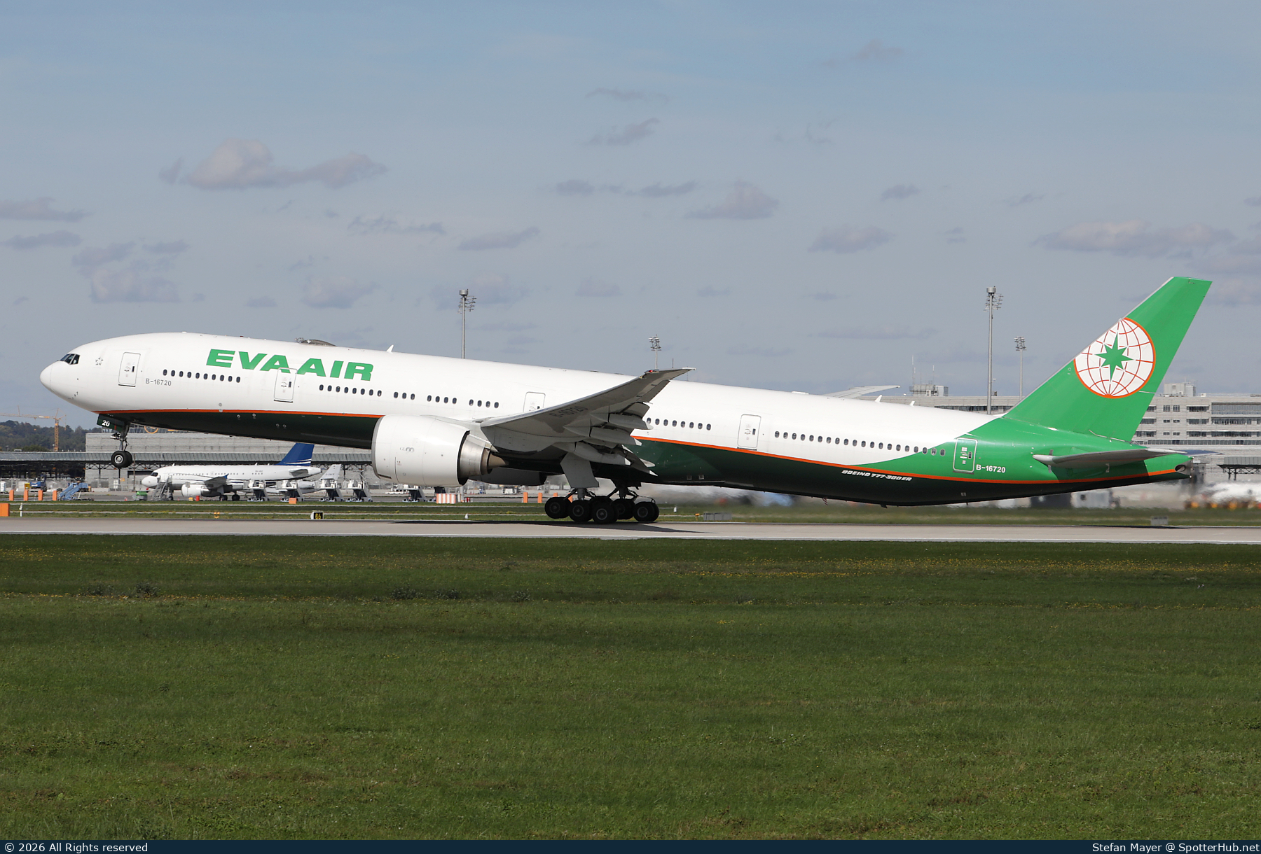 Photo of B-16720 - Boeing 777-36N(ER) operated by EVA Air