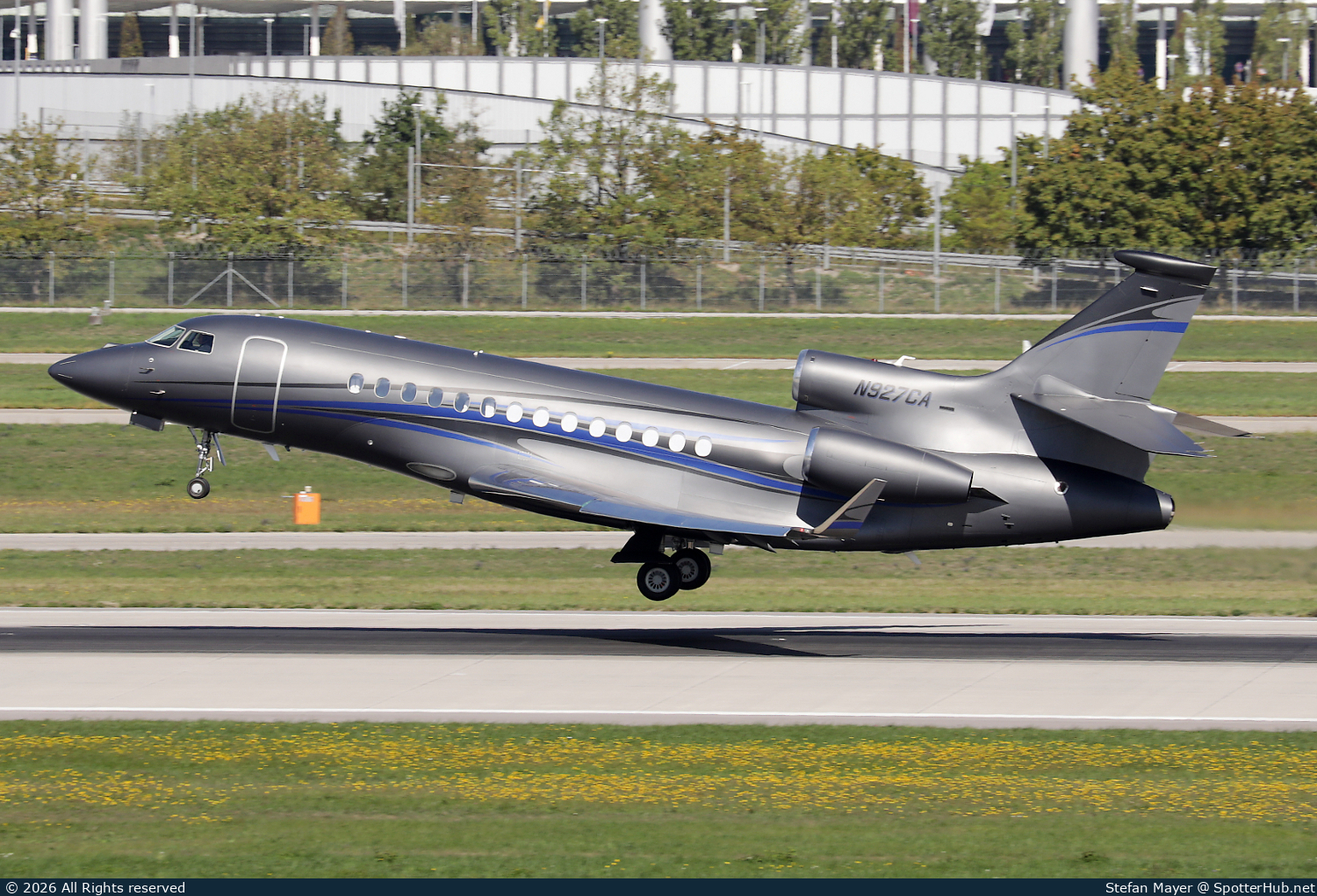 Photo of N927CA - Dassault Falcon 7X operated by Presidential Aviation
