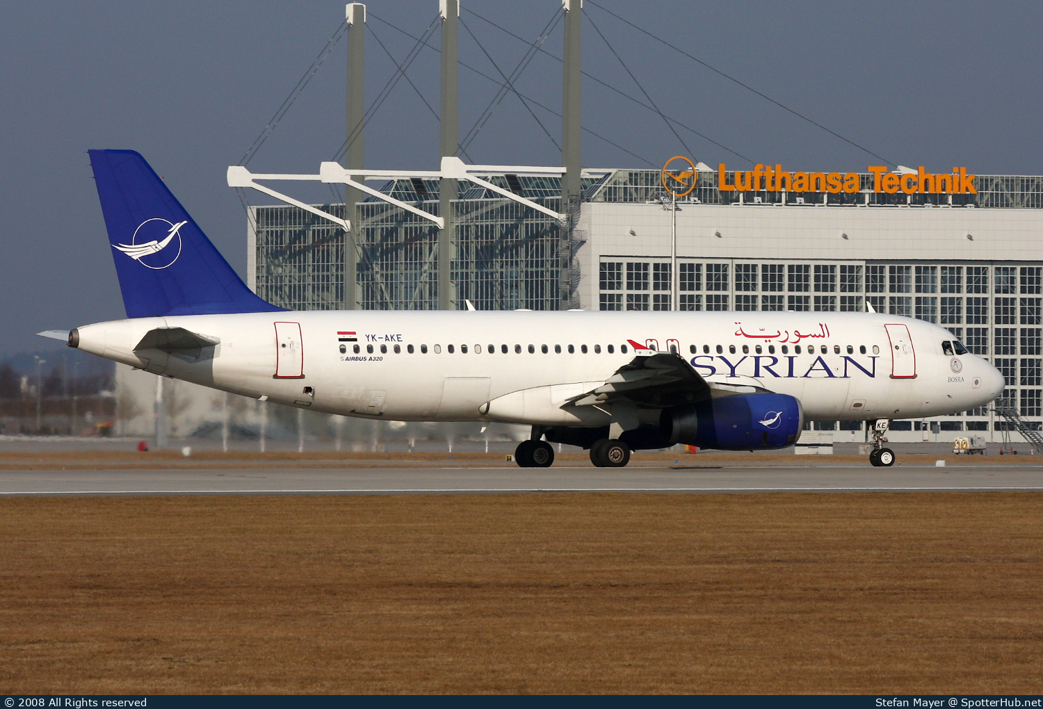 Photo of YK-AKE - Airbus A320-232 operated by Syrian Air