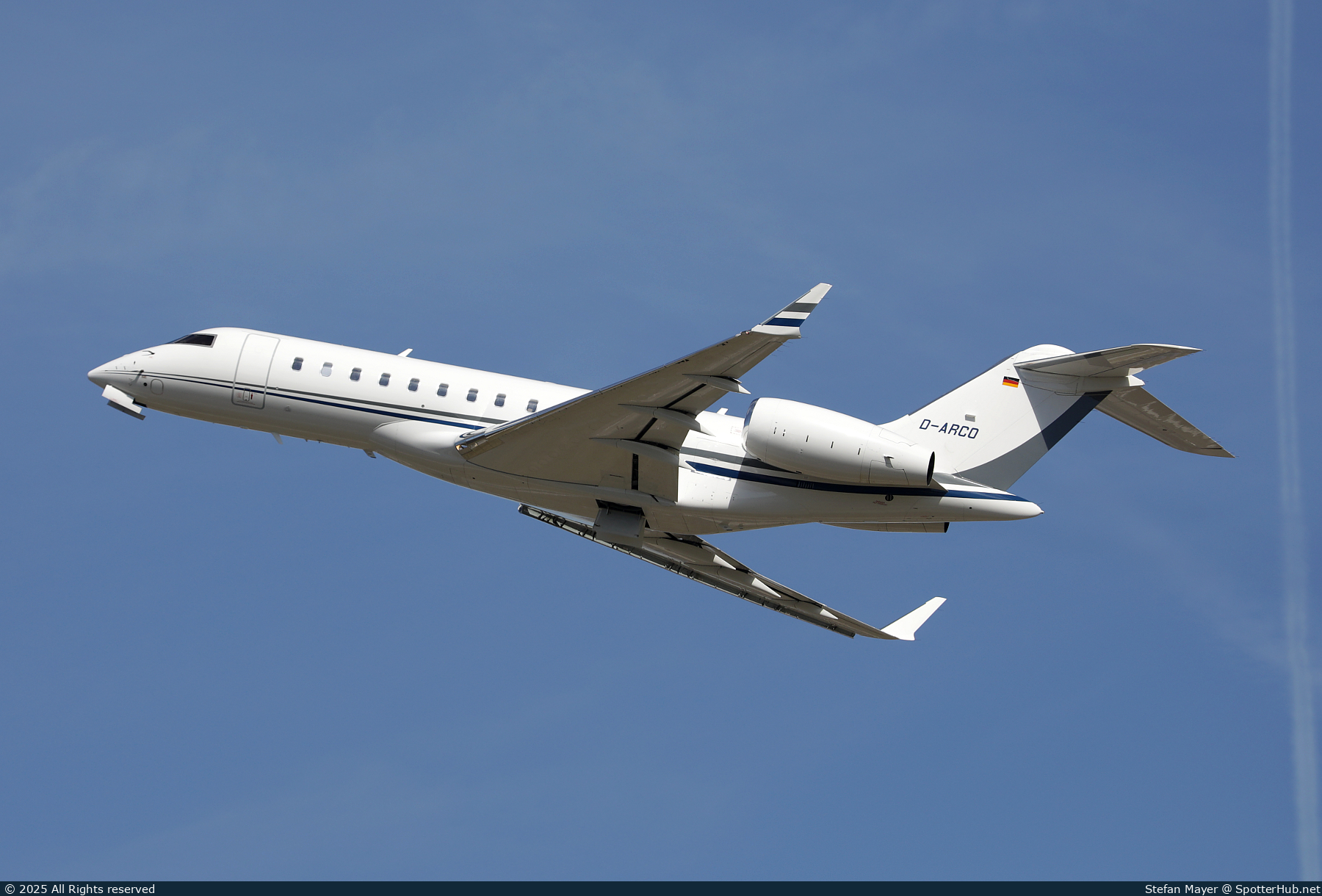 Photo of D-ARCO - Bombardier Global 6000 operated by ACM Air Charter