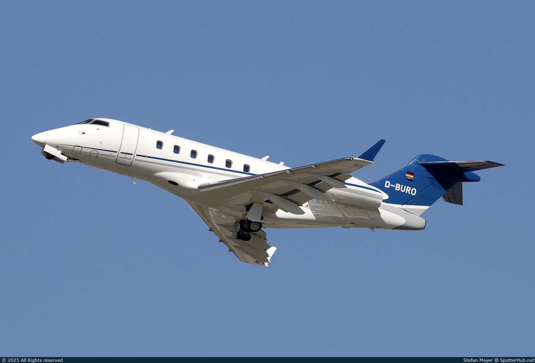 Photo of D-BURO - Bombardier Challenger 300 operated by Aero-Dienst
