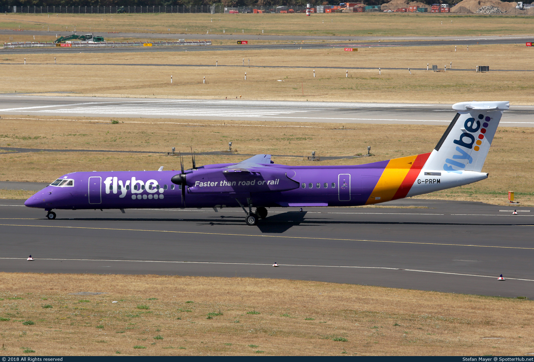 Photo of G-PRPM - Bombardier DHC-8-402 Dash 8 Q400 operated by flybe