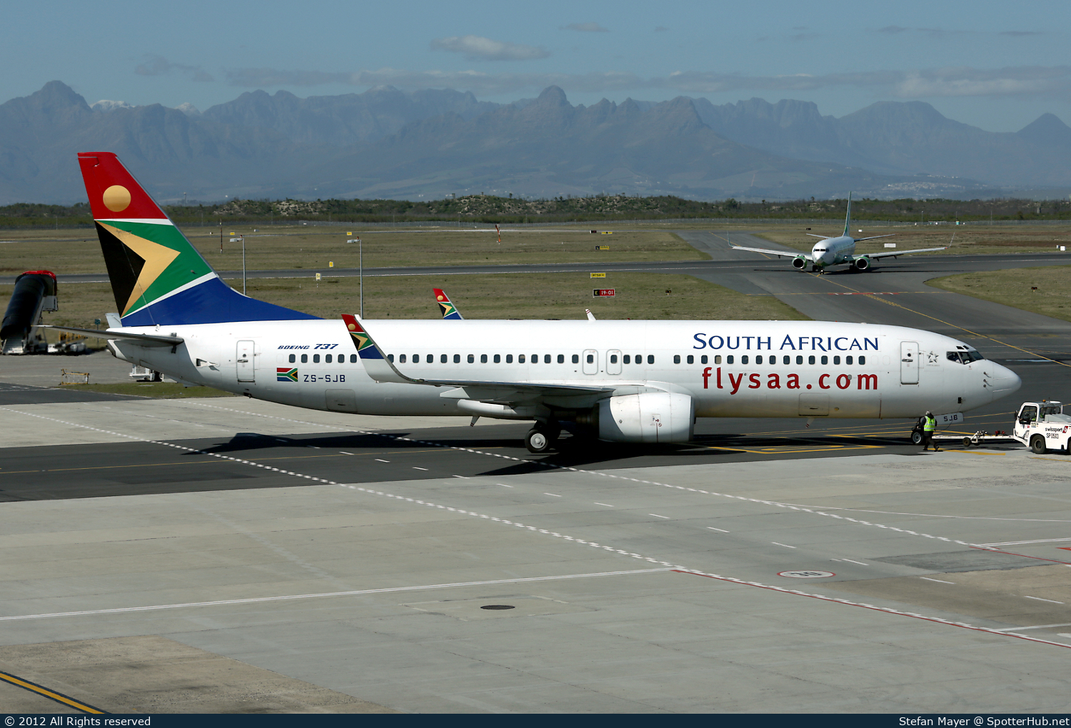 Photo of ZS-SJB - Boeing 737-8S3 operated by South African Airways