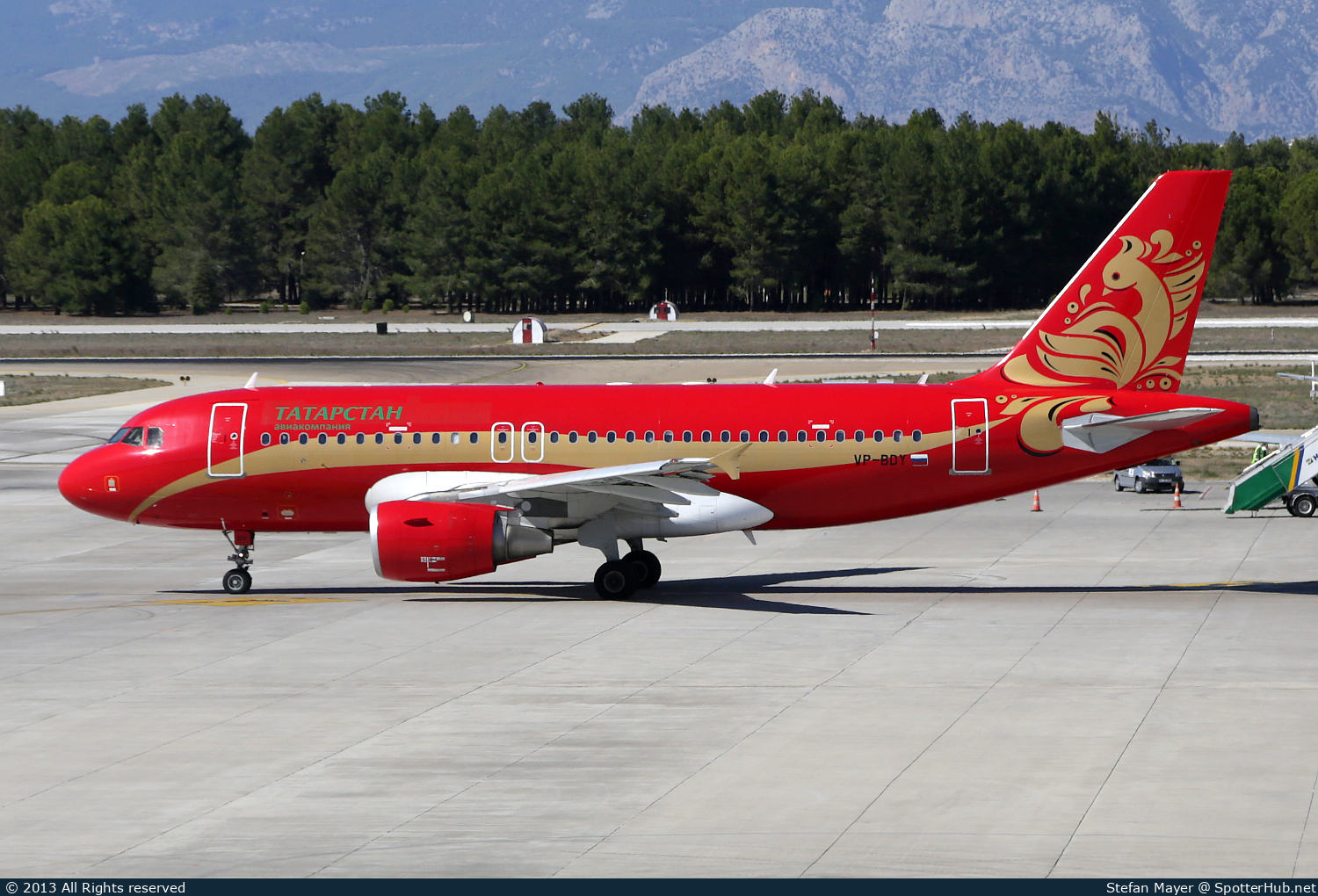Photo of VP-BDY - Airbus A319-112 operated by Tatarstan Airlines