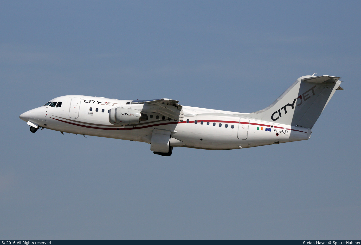 Photo of EI-RJY - British Aerospace Avro RJ85 operated by CityJet