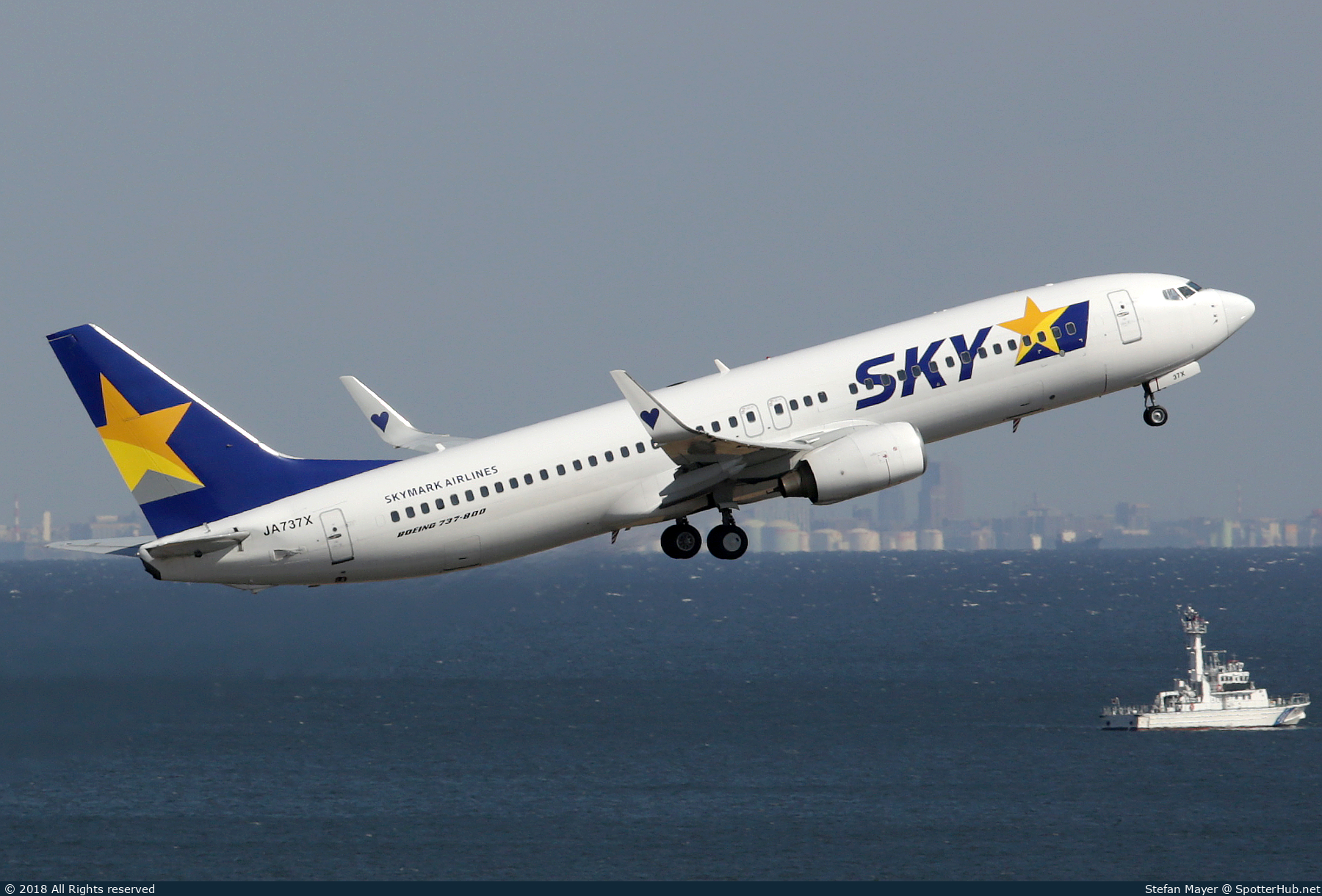 Photo of JA737X - Boeing 737-8AL operated by Skymark Airlines