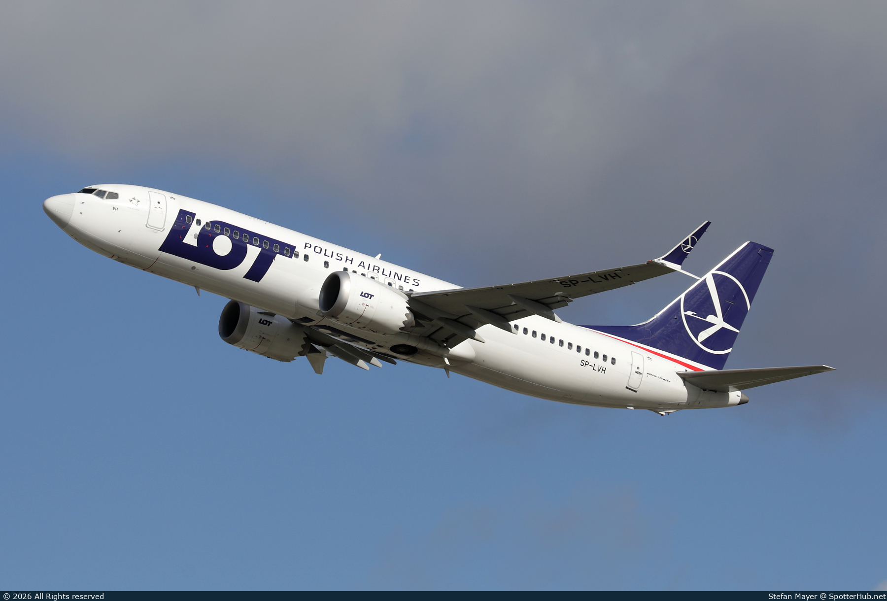 Photo of SP-LVH - Boeing 737 MAX 8 operated by LOT Polish Airlines