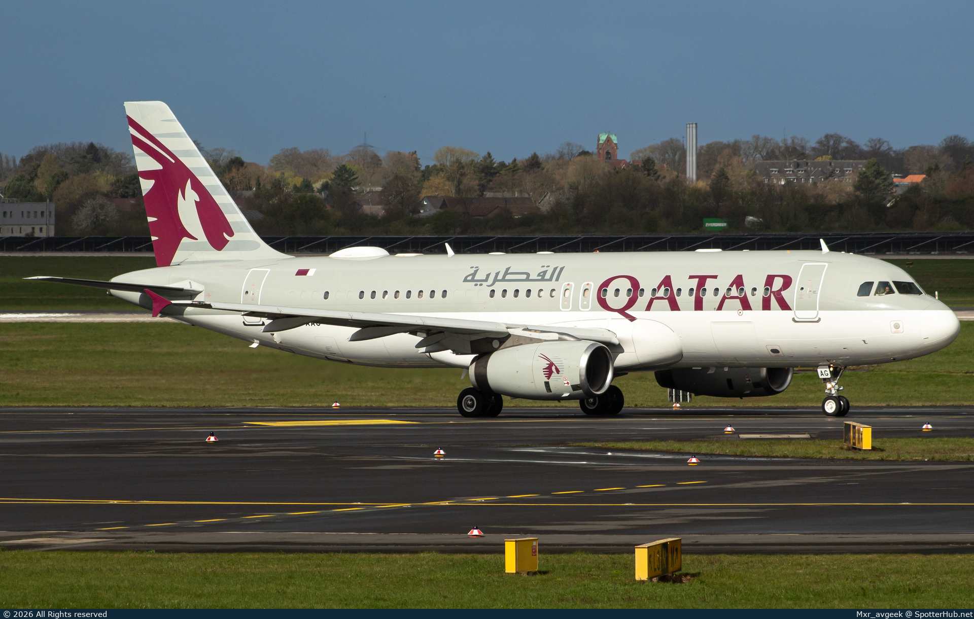 Photo of A7-AAG - Airbus A320-232 operated by Qatar Amiri Flight