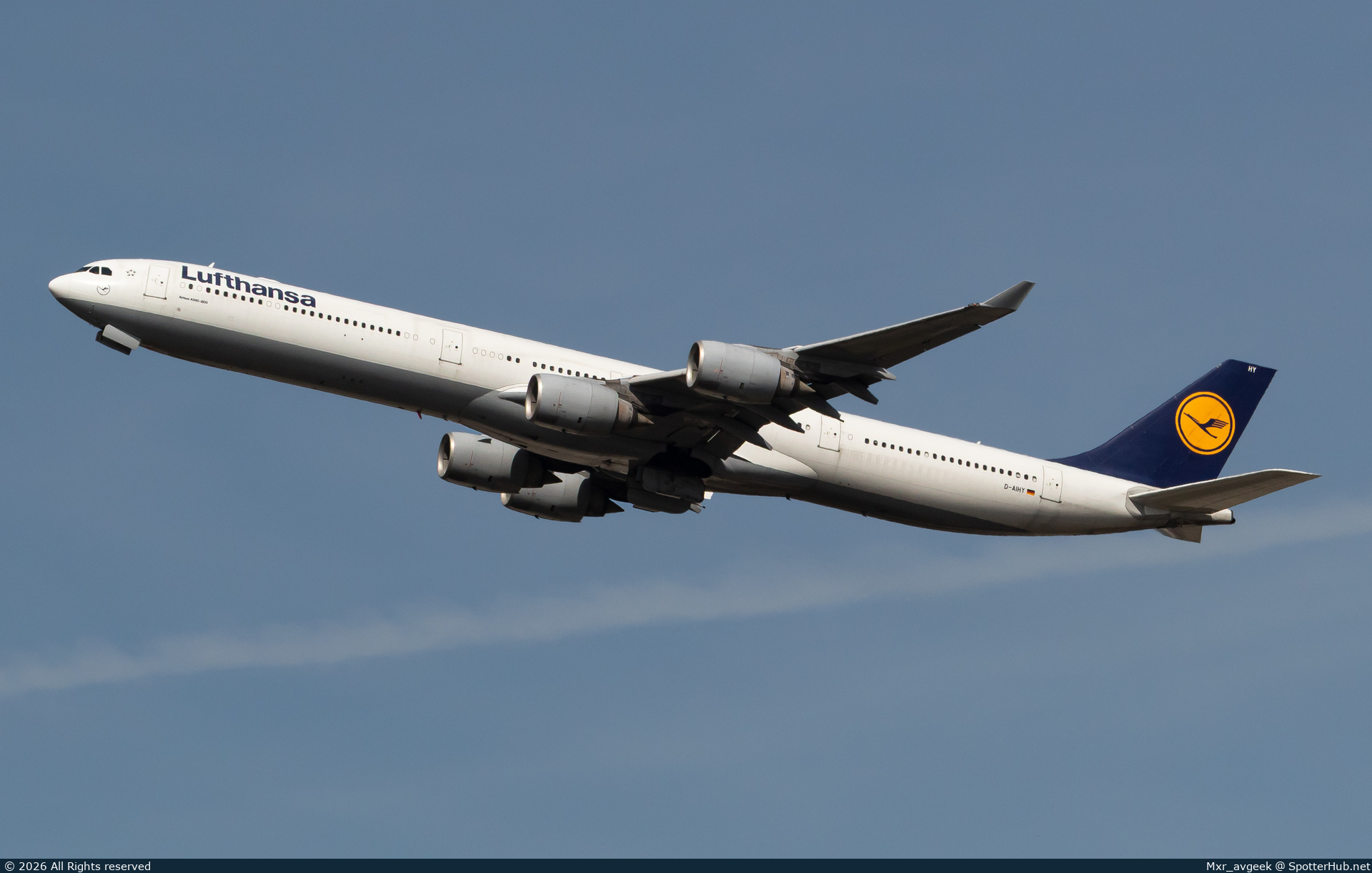 Photo of D-AIHY - Airbus A340-642 operated by Lufthansa
