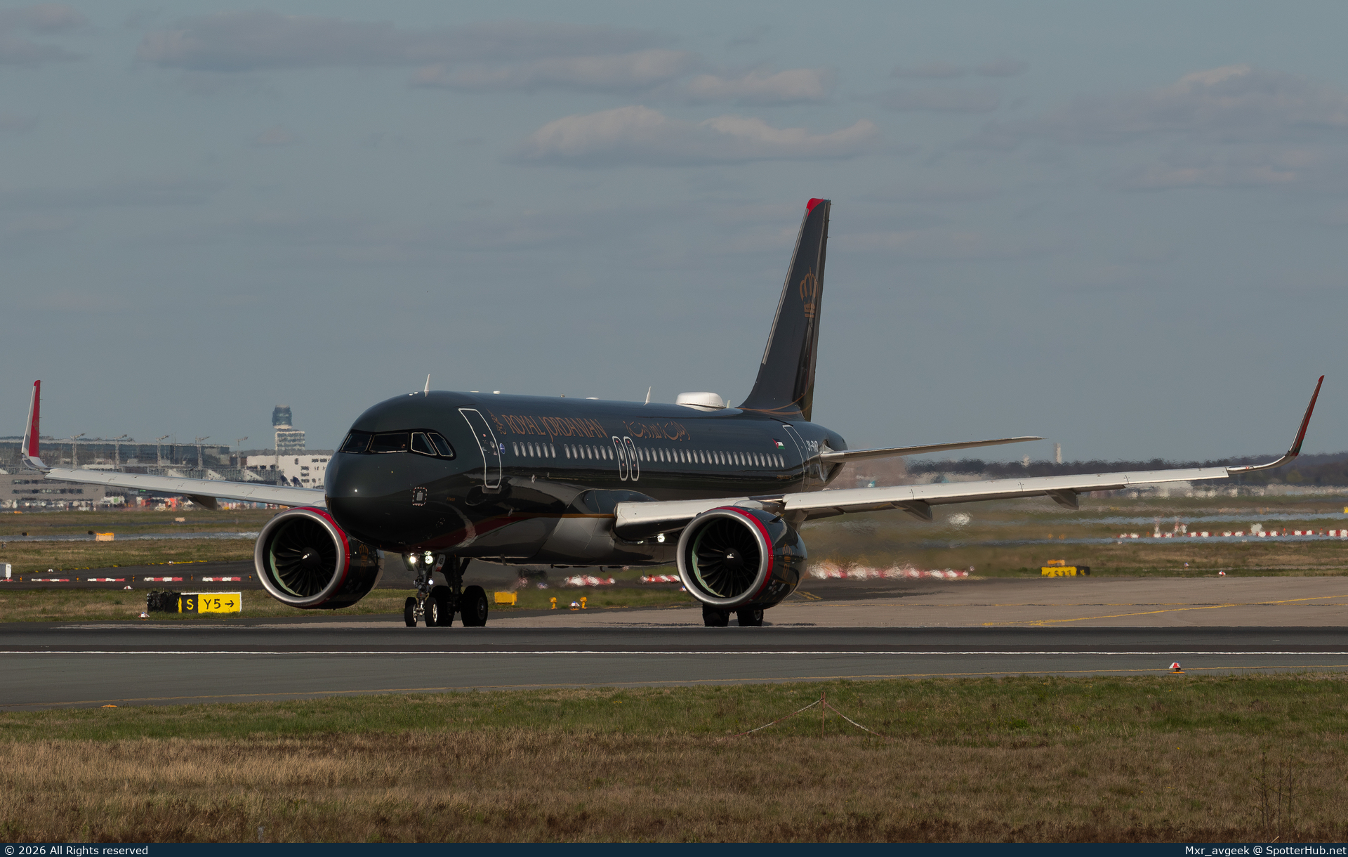 Photo of JY-RAB - Airbus A320-271N operated by Royal Jordanian Airlines