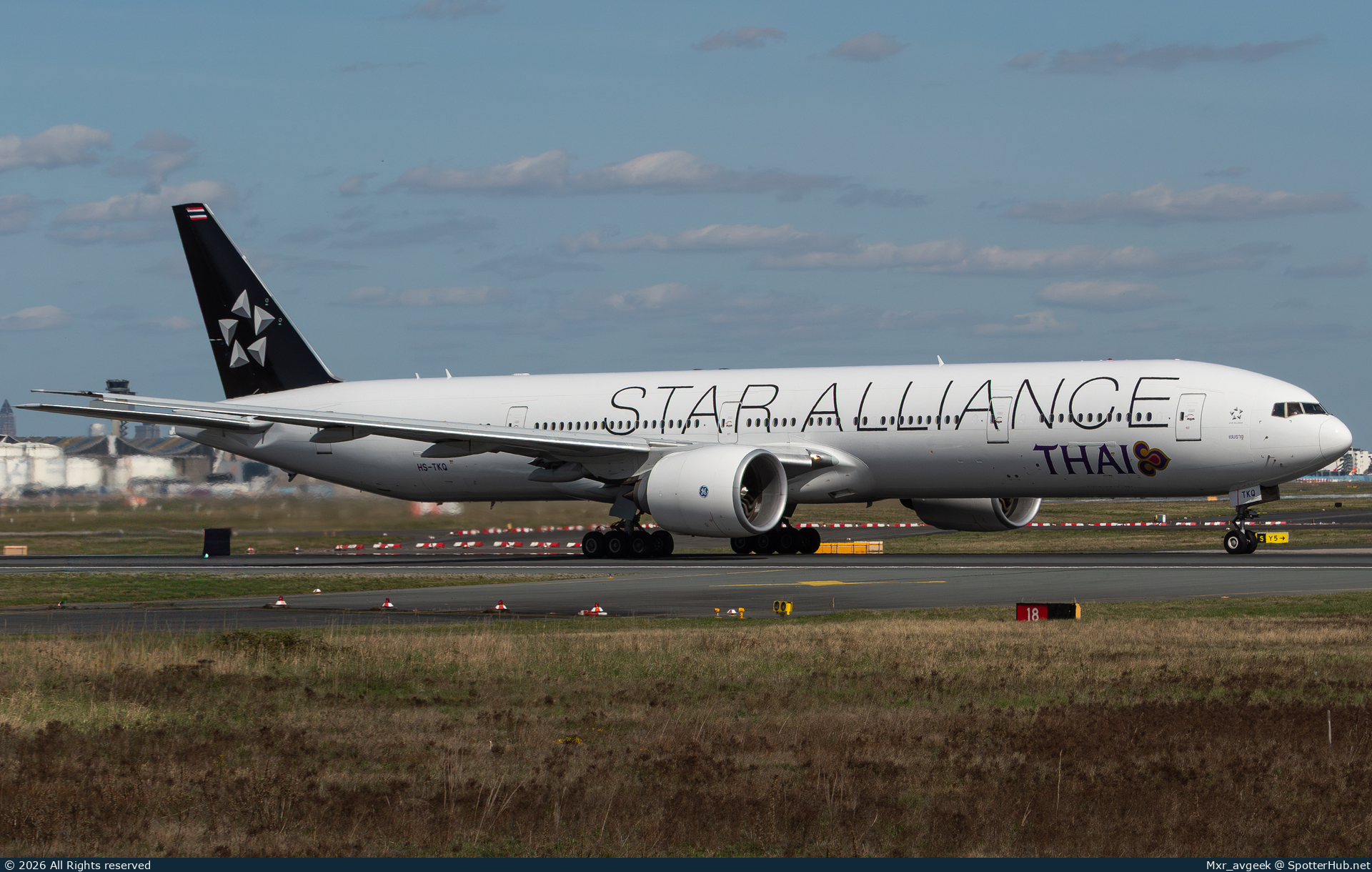Photo of HS-TKQ - Boeing 777-3AL(ER) operated by Thai Airways International