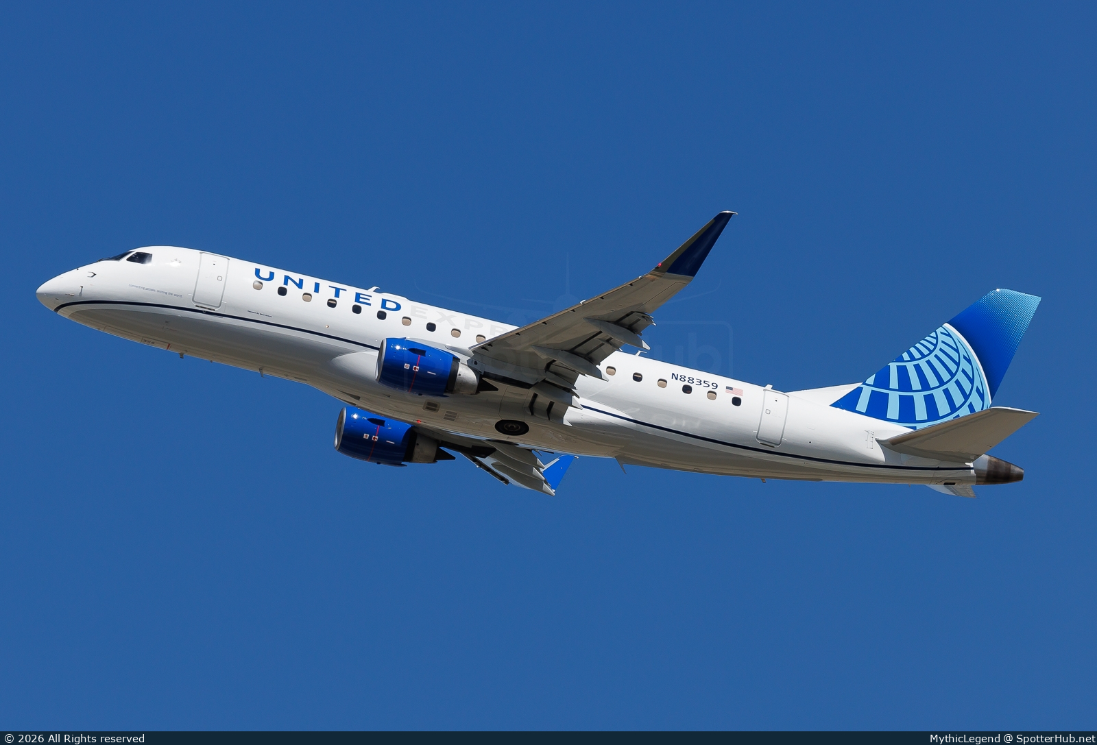 Photo of N88359 - Embraer ERJ-175LR operated by United Express (opb Mesa Airlines)