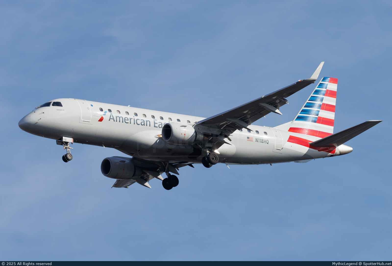 Photo of N118HQ - Embraer ERJ-175LR operated by American Eagle (opb Republic Airways)